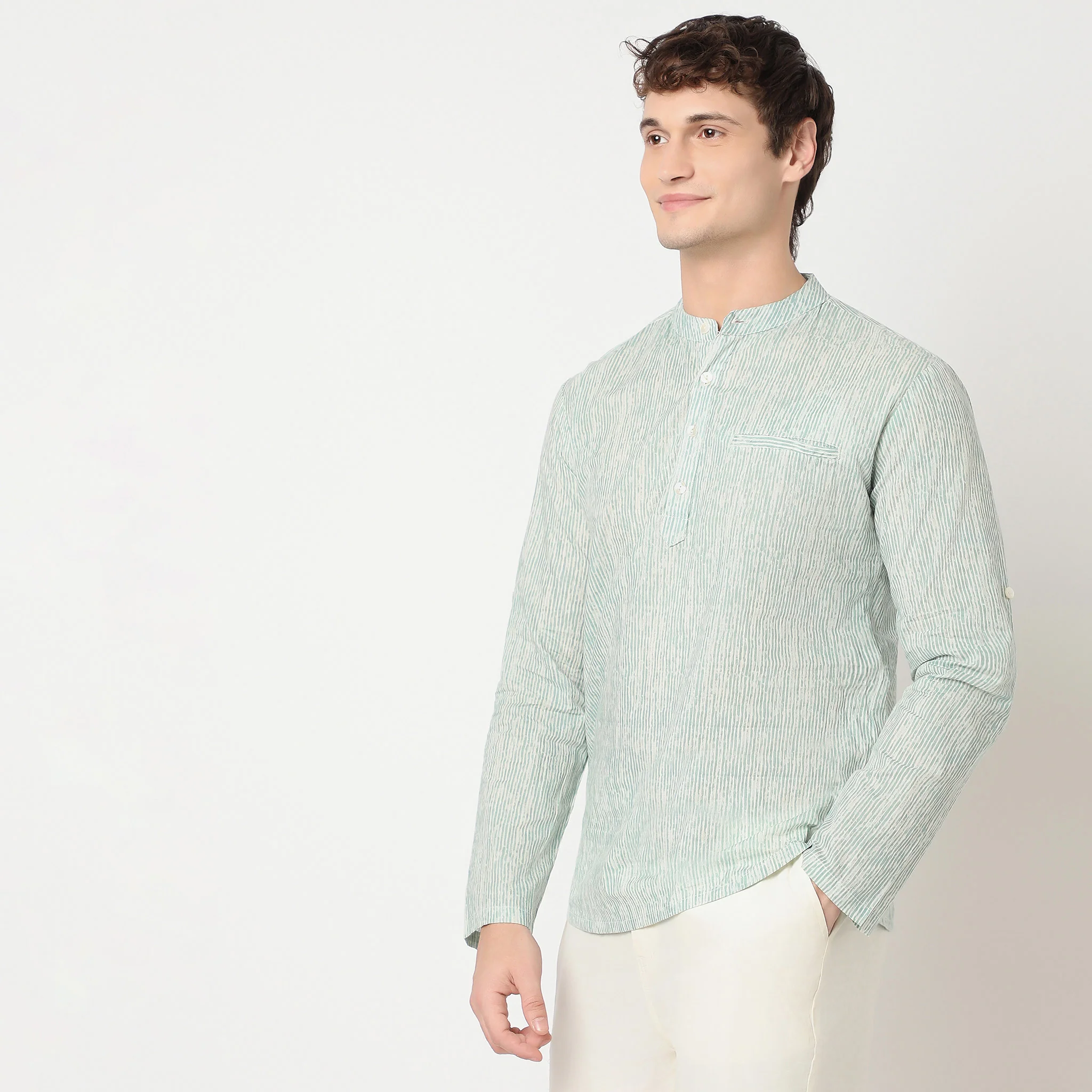 Regular Fit Printed Kurta - Image 5