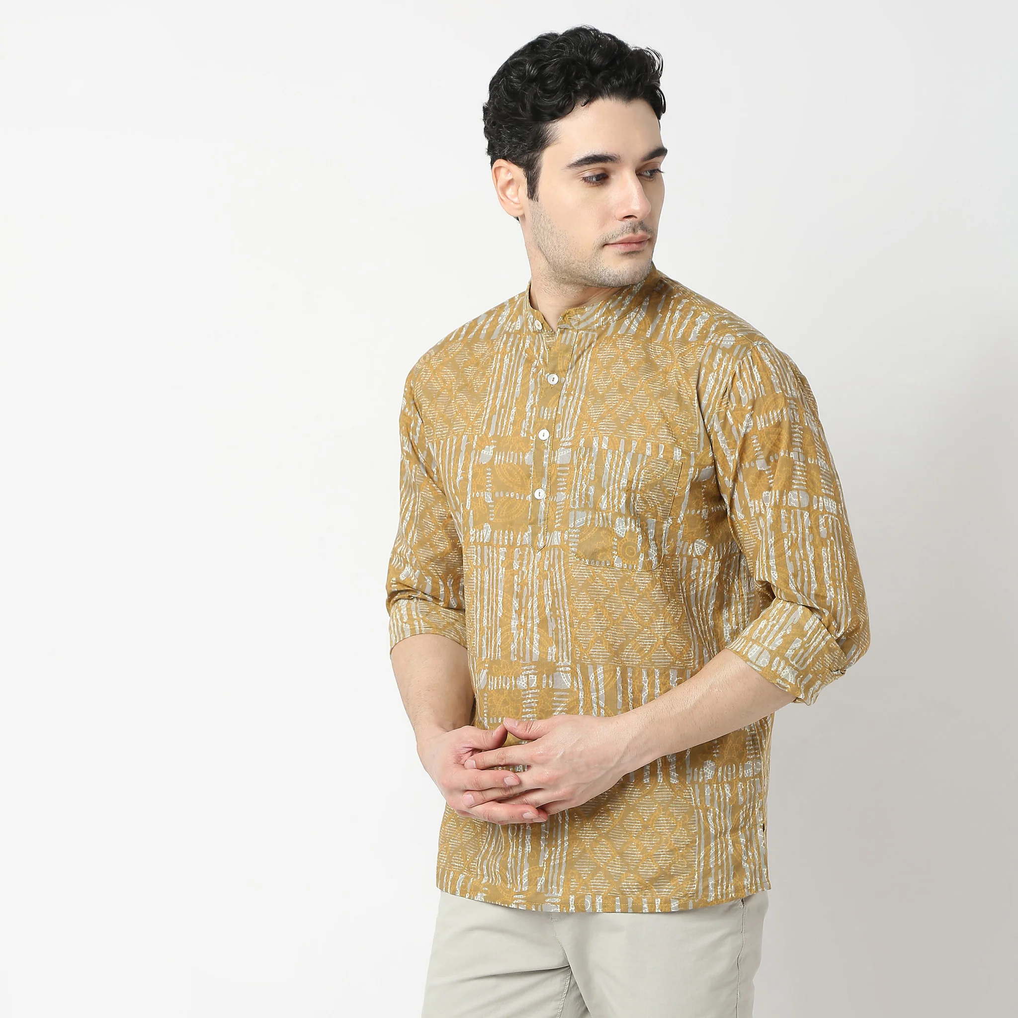 Regular Fit Printed Kurta - Image 5