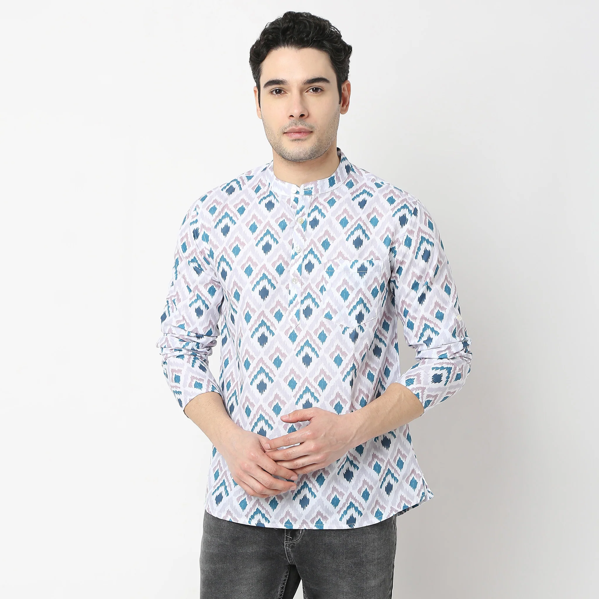 Regular Fit Printed Kurta - Image 2