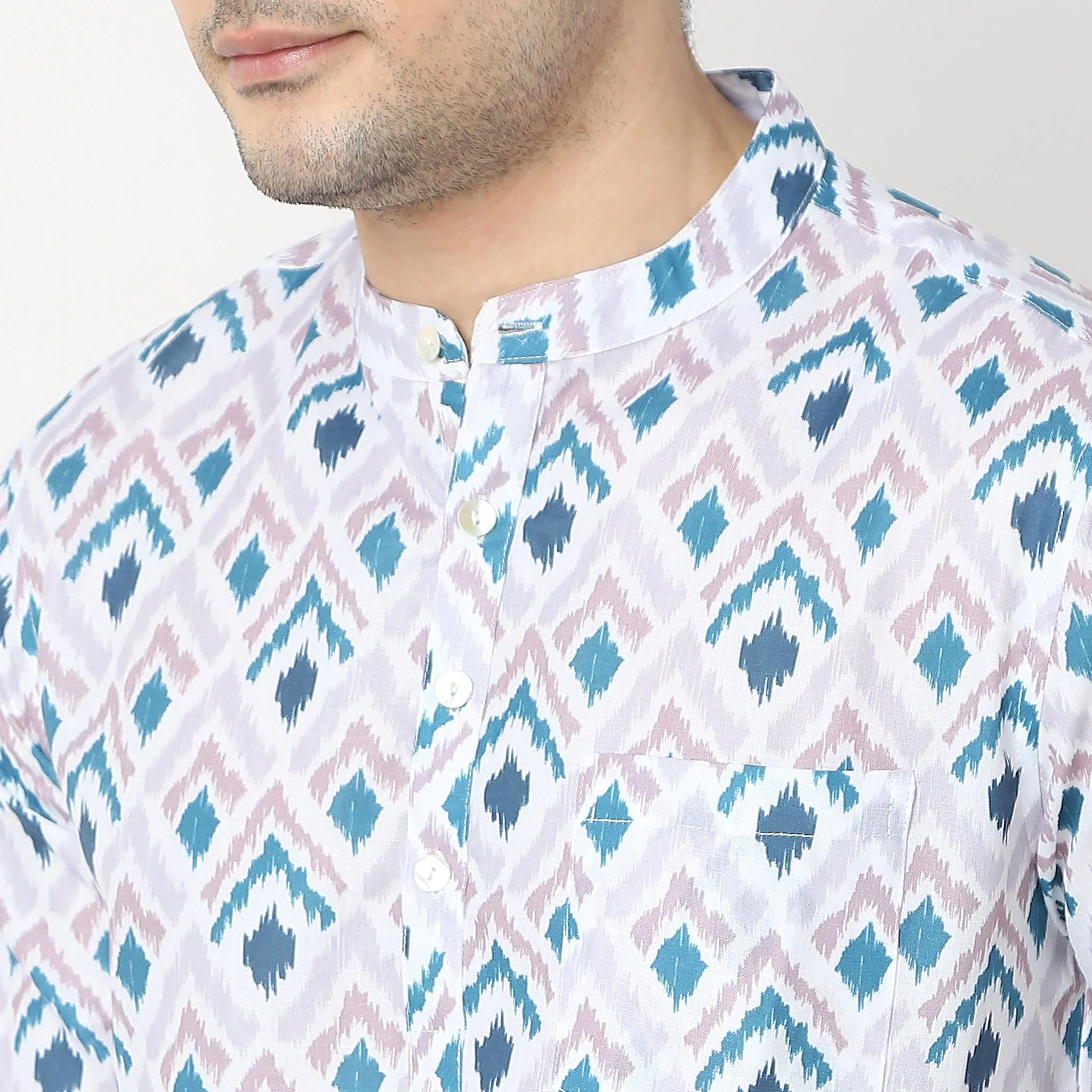 Regular Fit Printed Kurta - Image 4