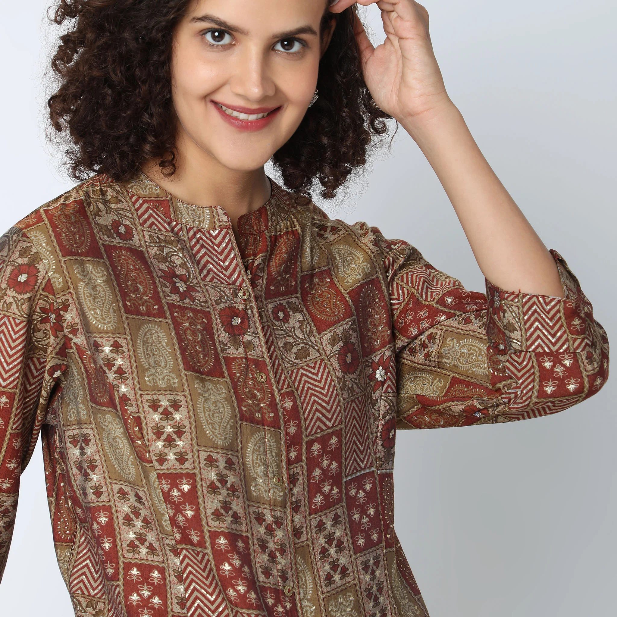 Regular Fit Printed Kurta With Pant Set - Image 4