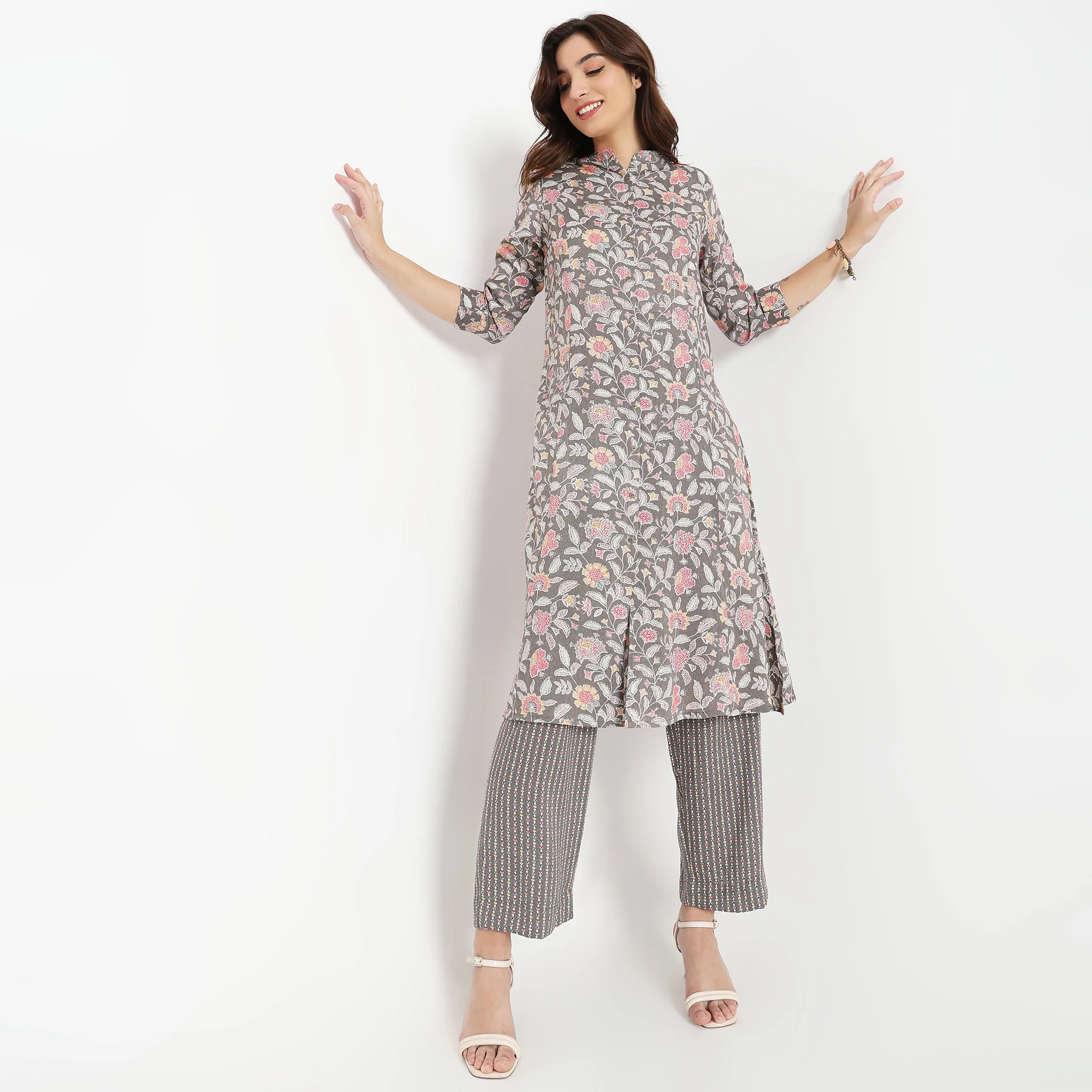 Regular Fit Printed Kurta With Pant Set