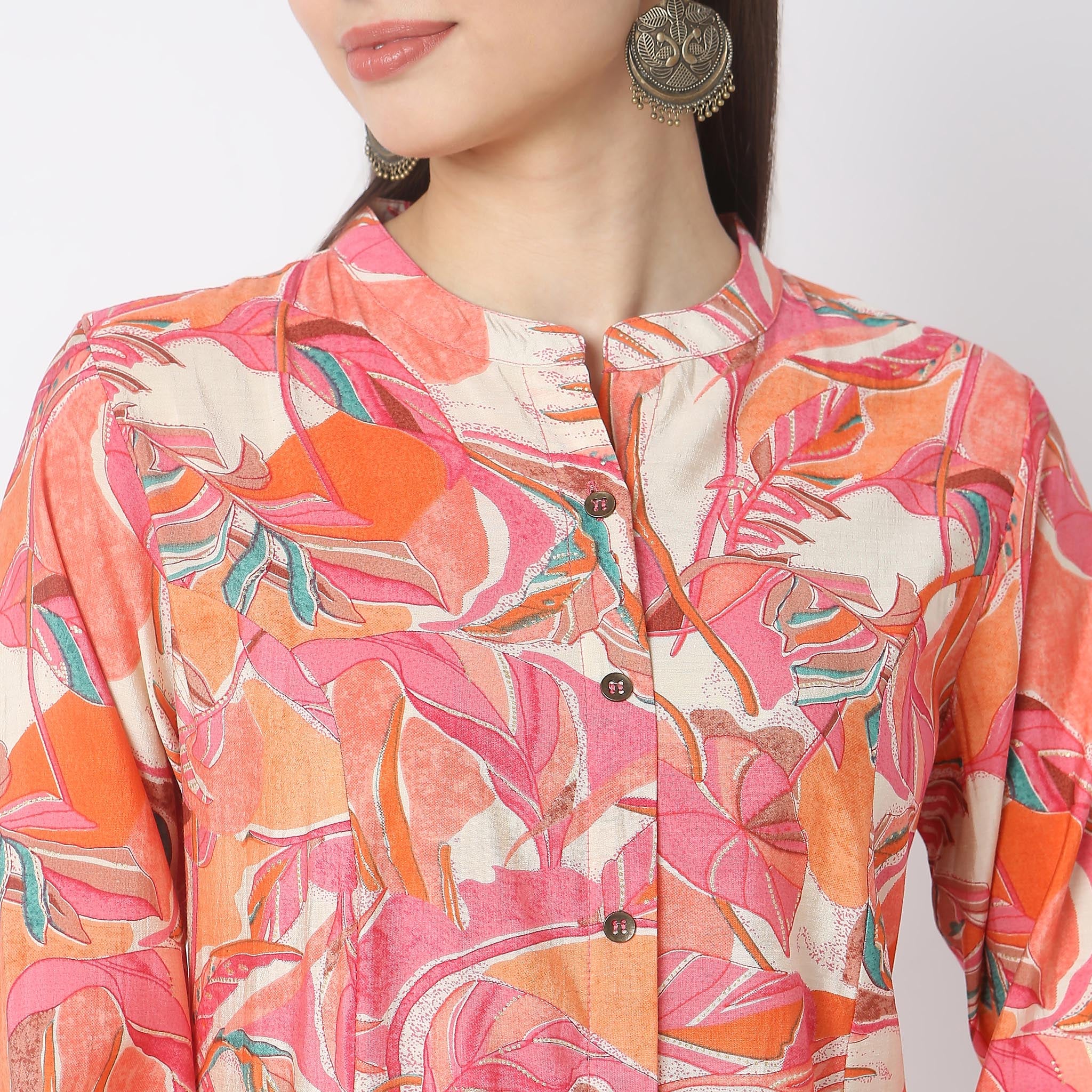 Regular Fit Printed Kurta With Pant Set - Image 4