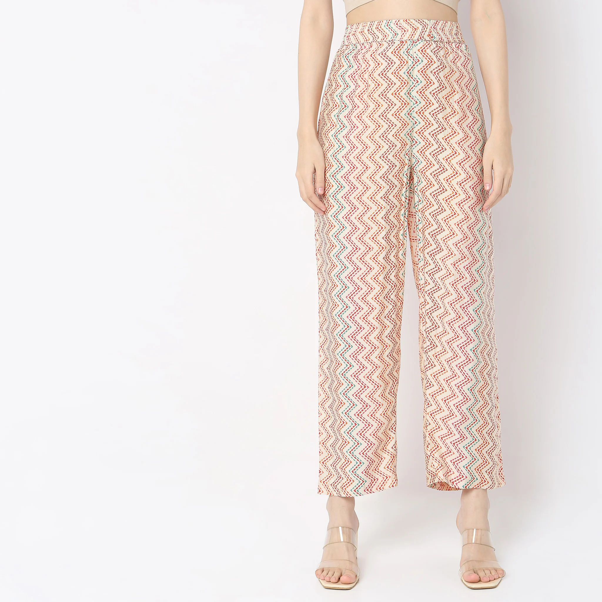 Regular Fit Printed Kurta With Pant Set - Image 6