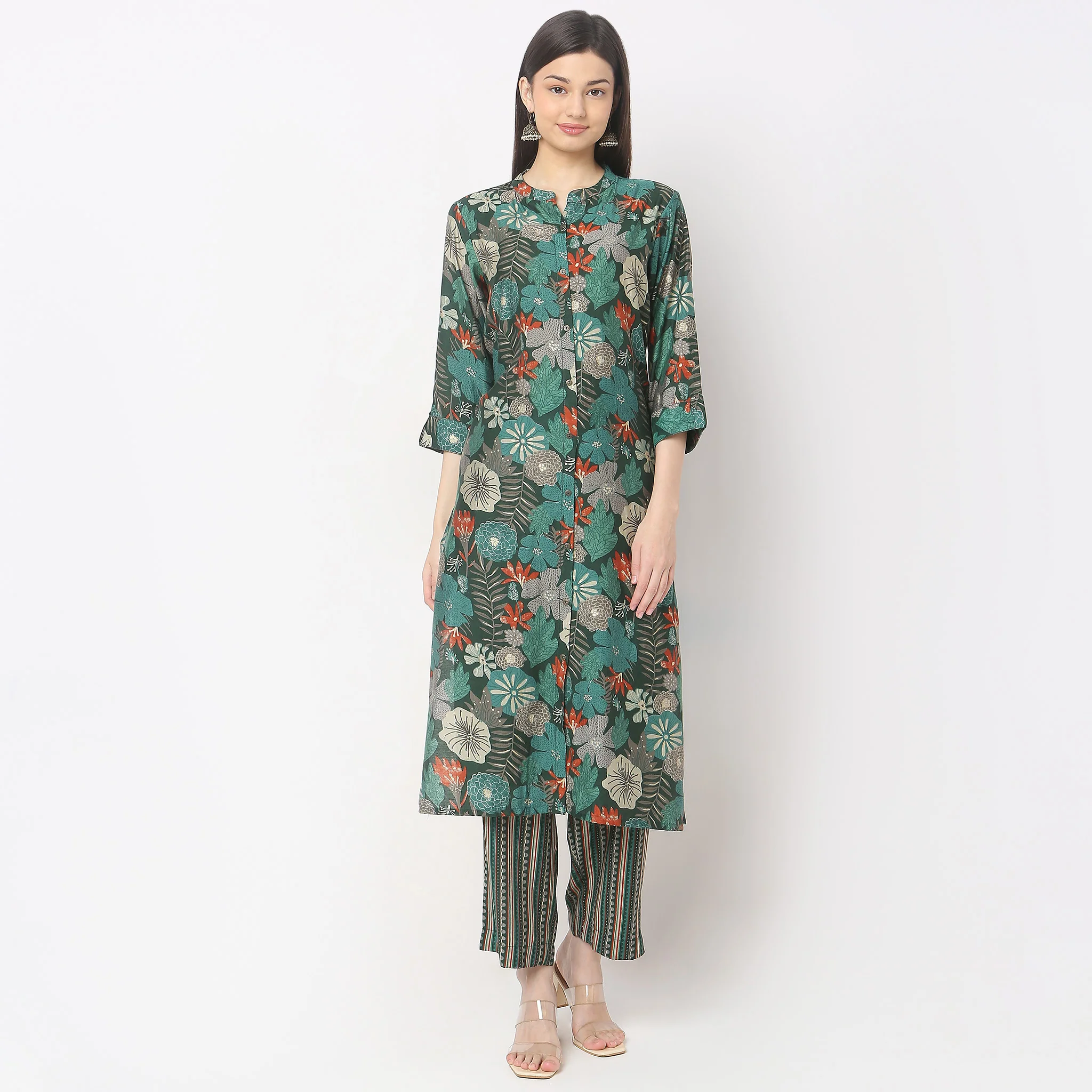 Regular Fit Printed Kurta With Pant Set - Image 2