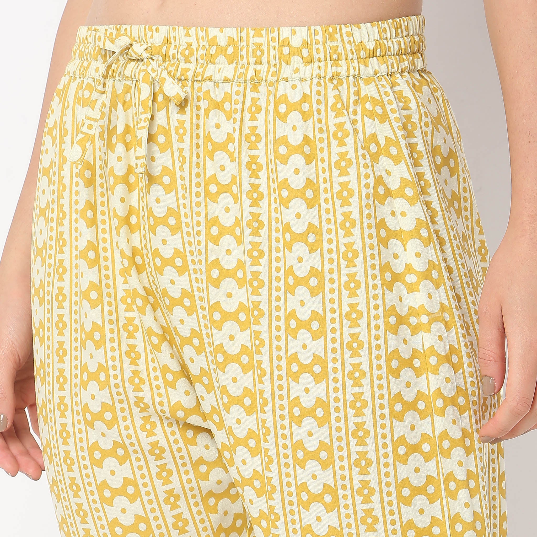 Regular Fit Printed Kurta With Pant Set - Image 7