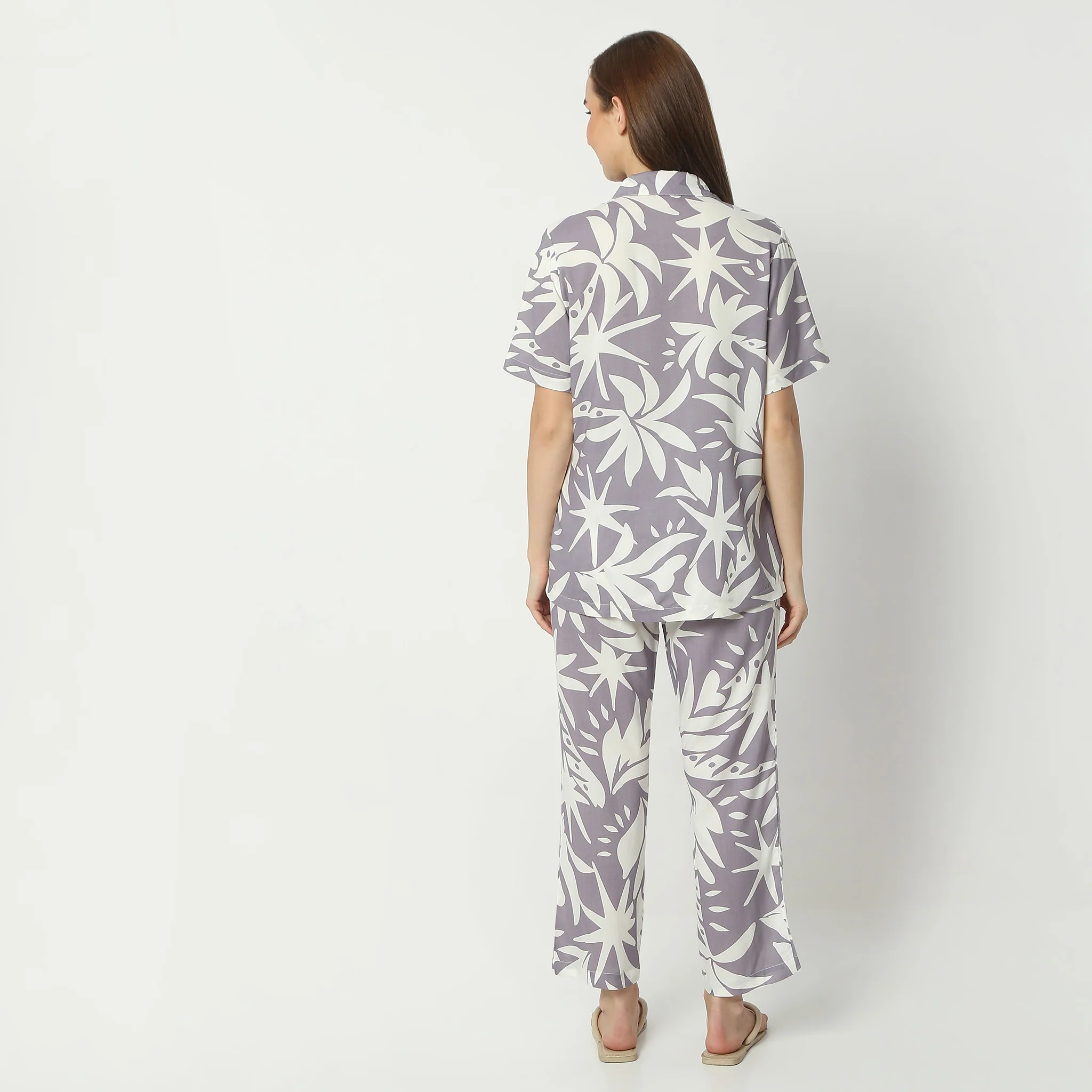 Printed Full Length Lapel Collar Short Sleeve Shirt With Pyjama Sleepwear Set - Image 3