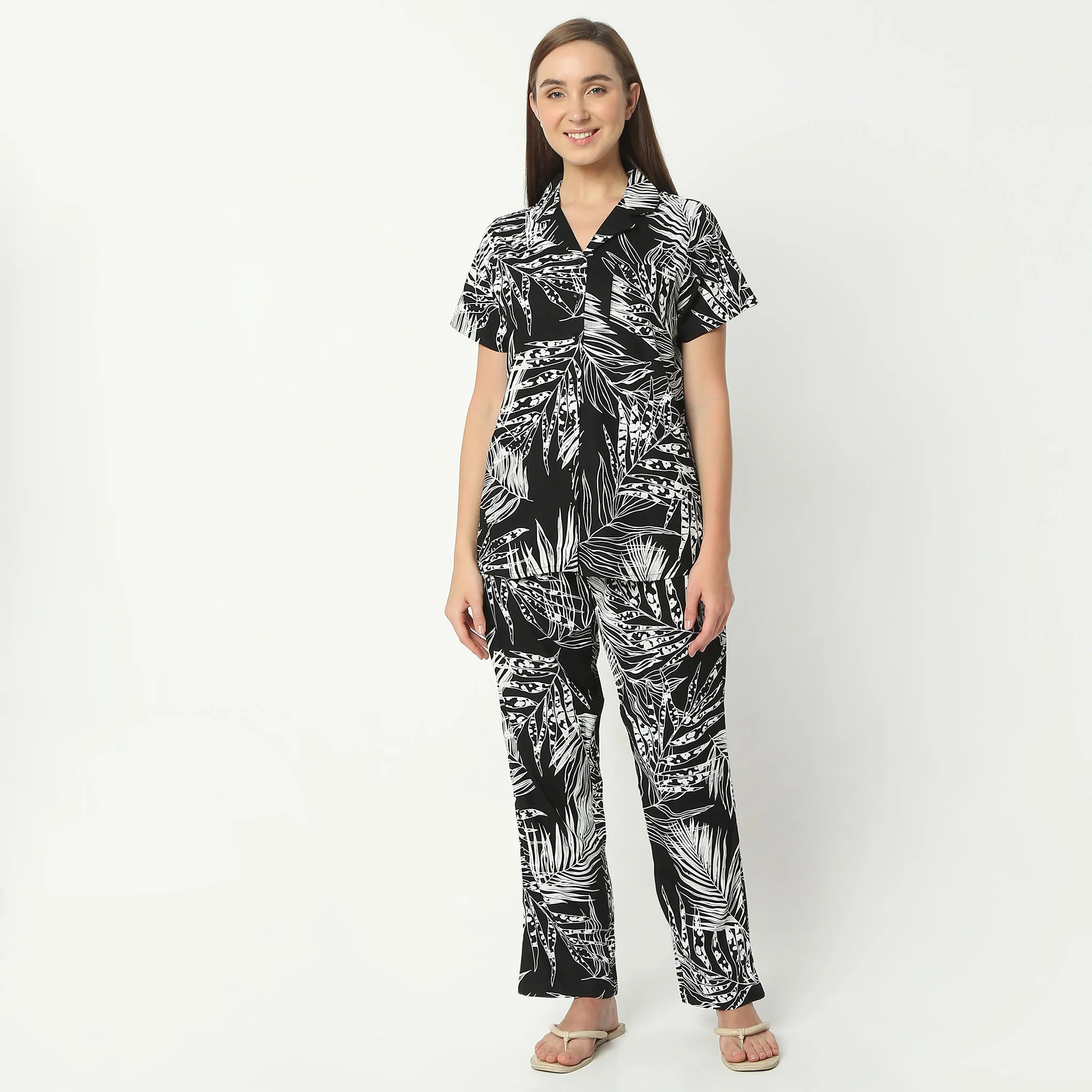 Printed Lapel Collar Short Sleeve Shirt With Pyjama Sleepwear Set - Image 2
