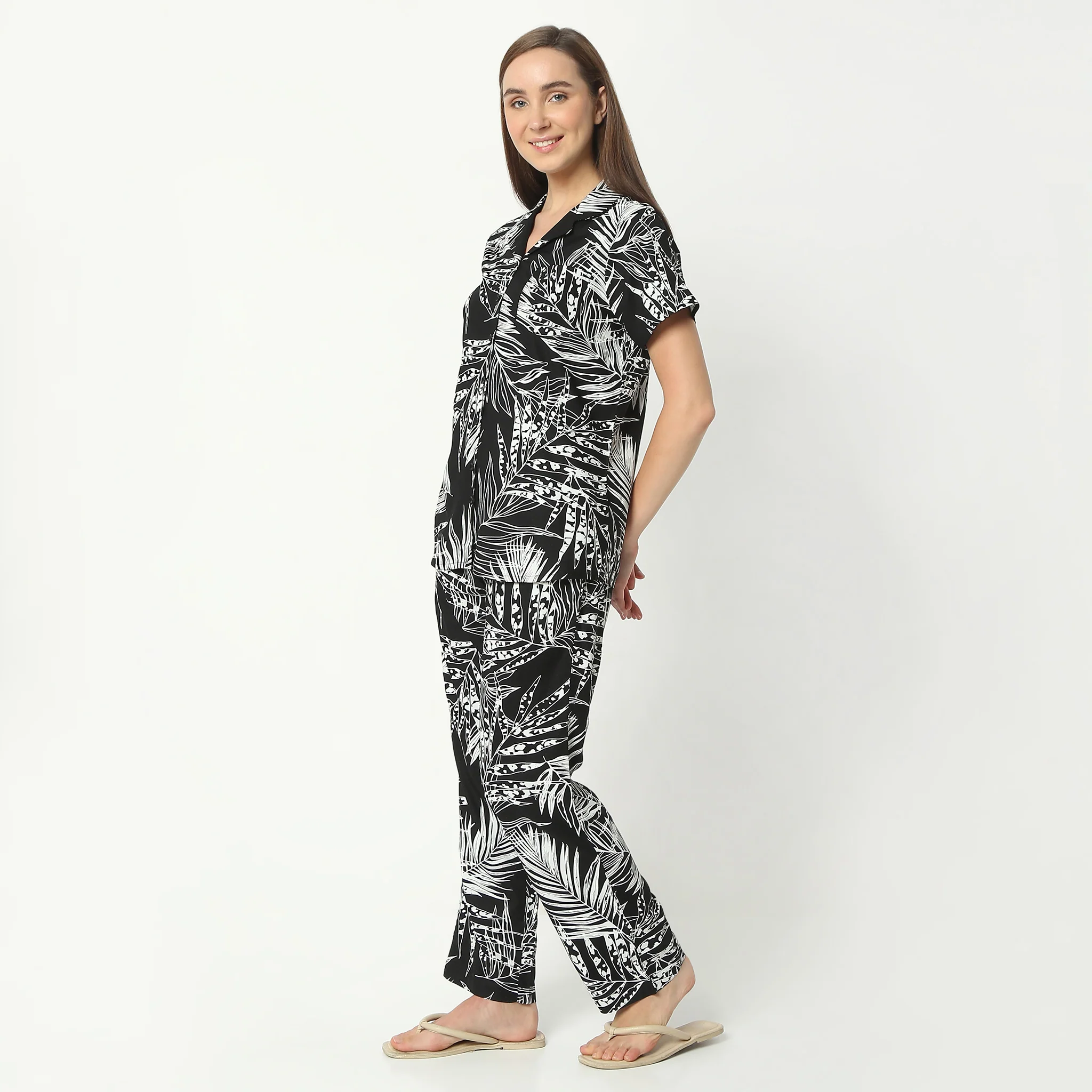 Printed Lapel Collar Short Sleeve Shirt With Pyjama Sleepwear Set - Image 5