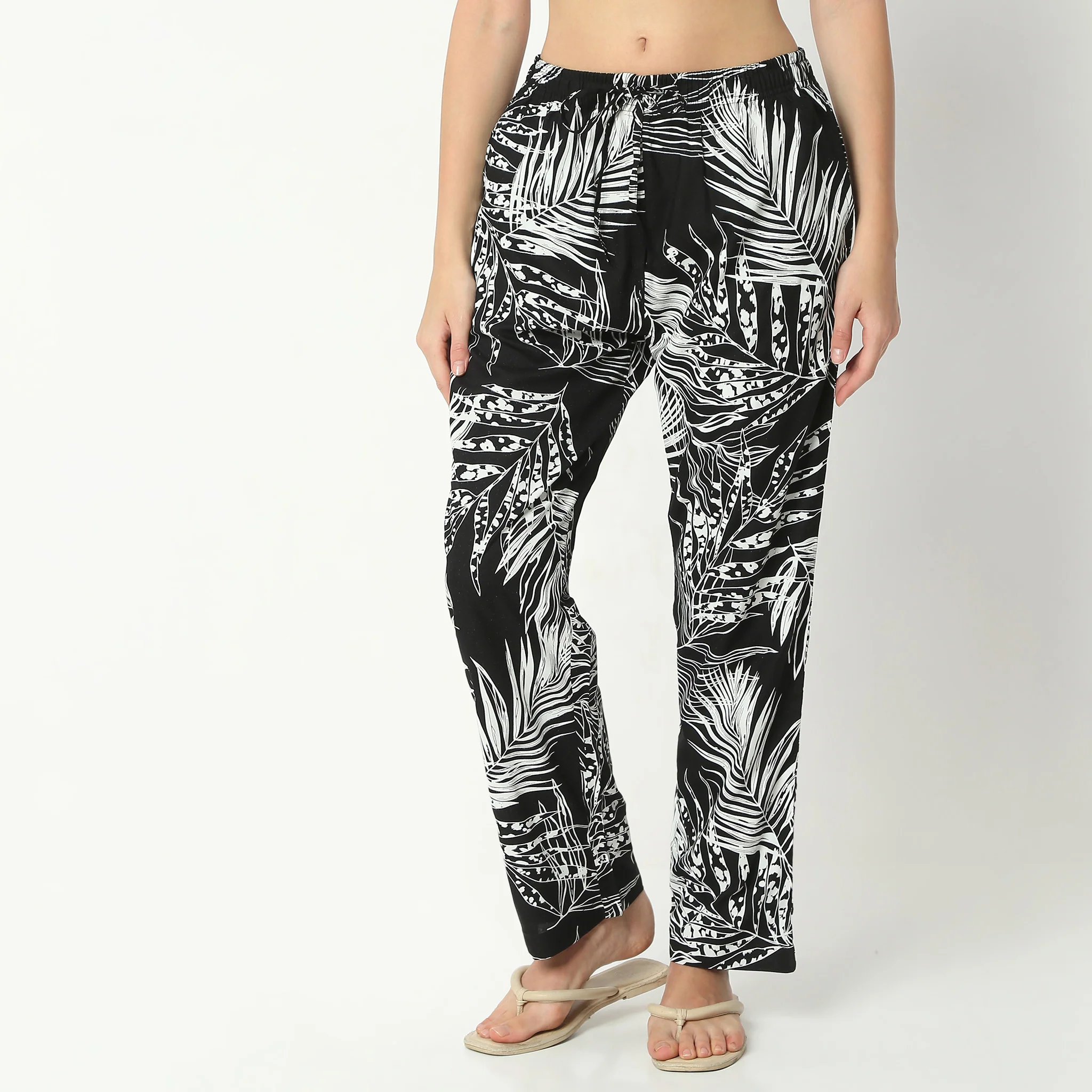 Printed Lapel Collar Short Sleeve Shirt With Pyjama Sleepwear Set - Image 6