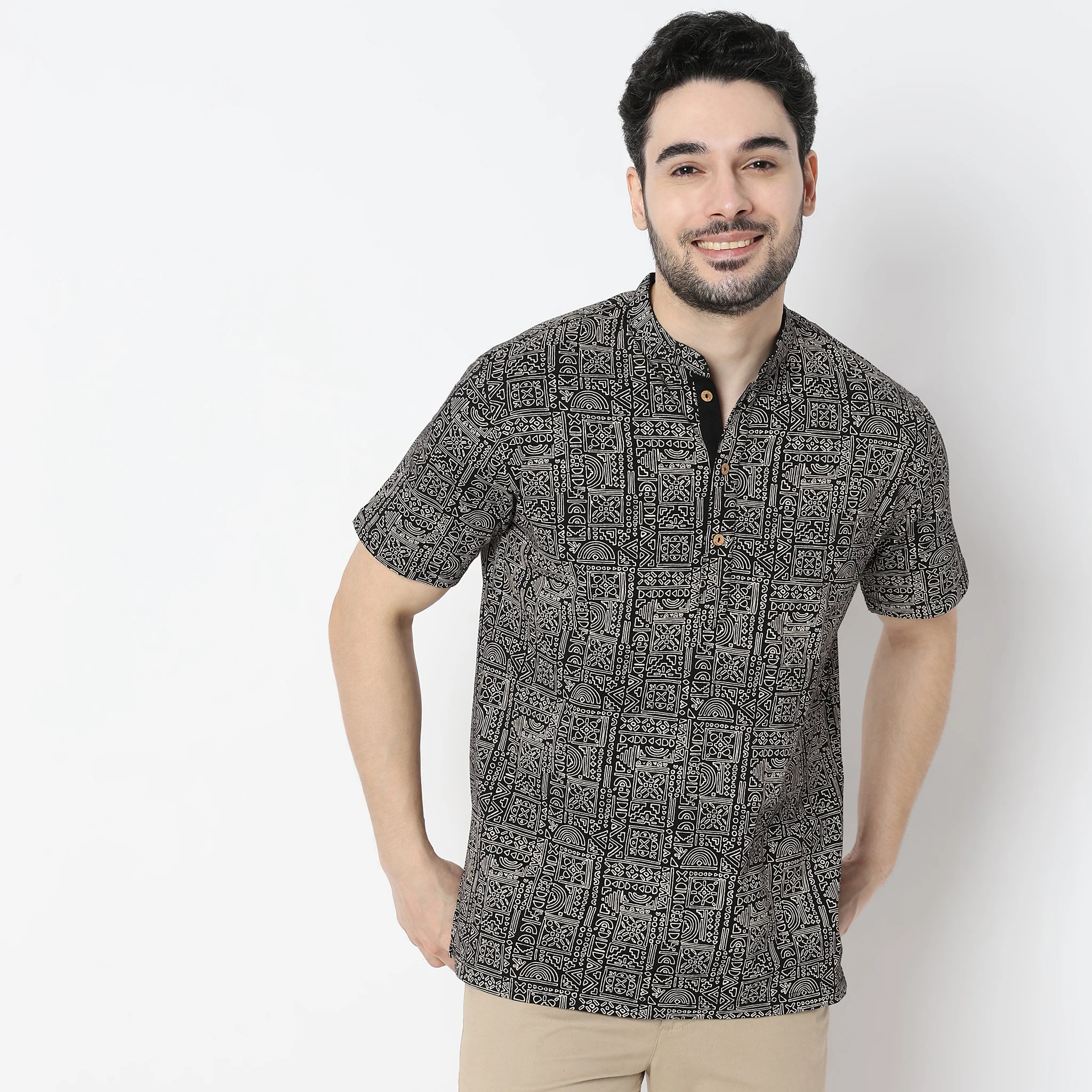 Printed Half Sleeve Mandarin Collar Knit Short Kurta - Image 2