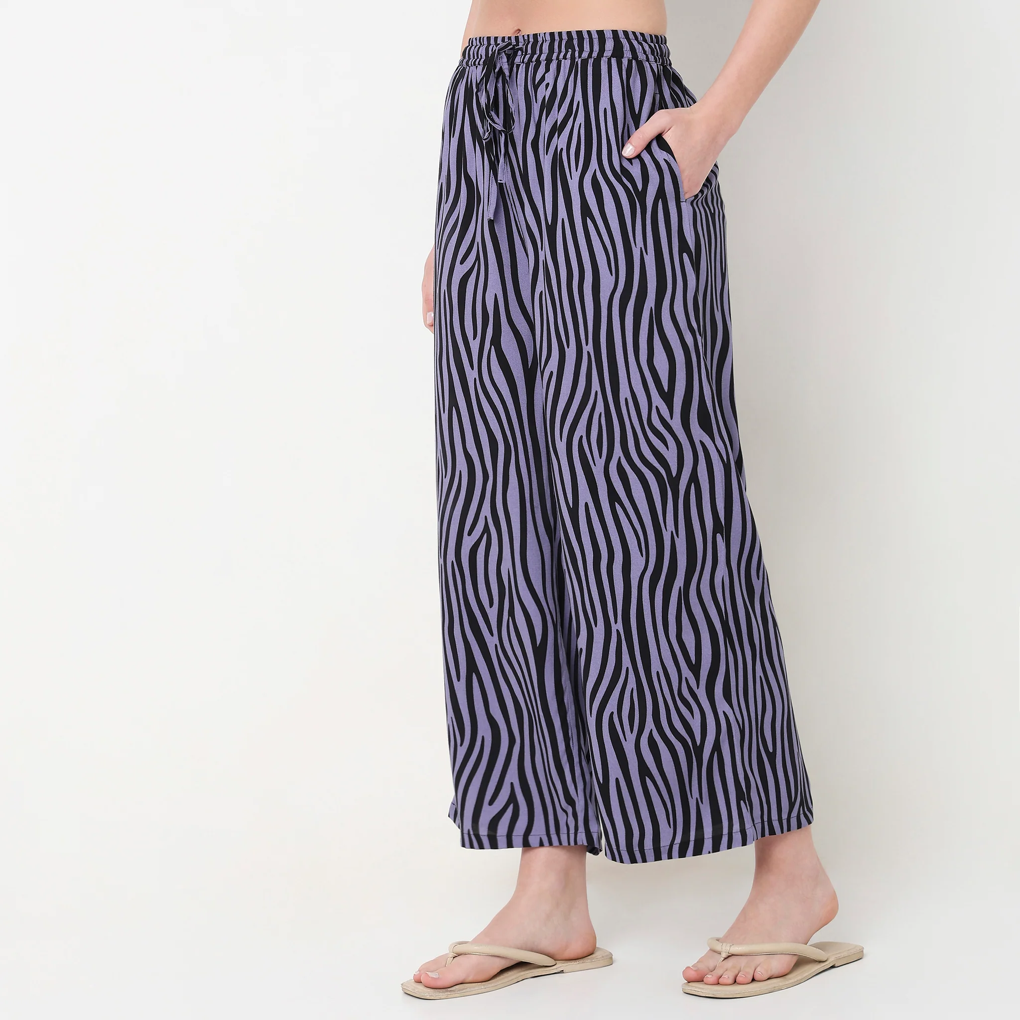 Woven Printed Mid Rise Lounge Joggers - Image 5