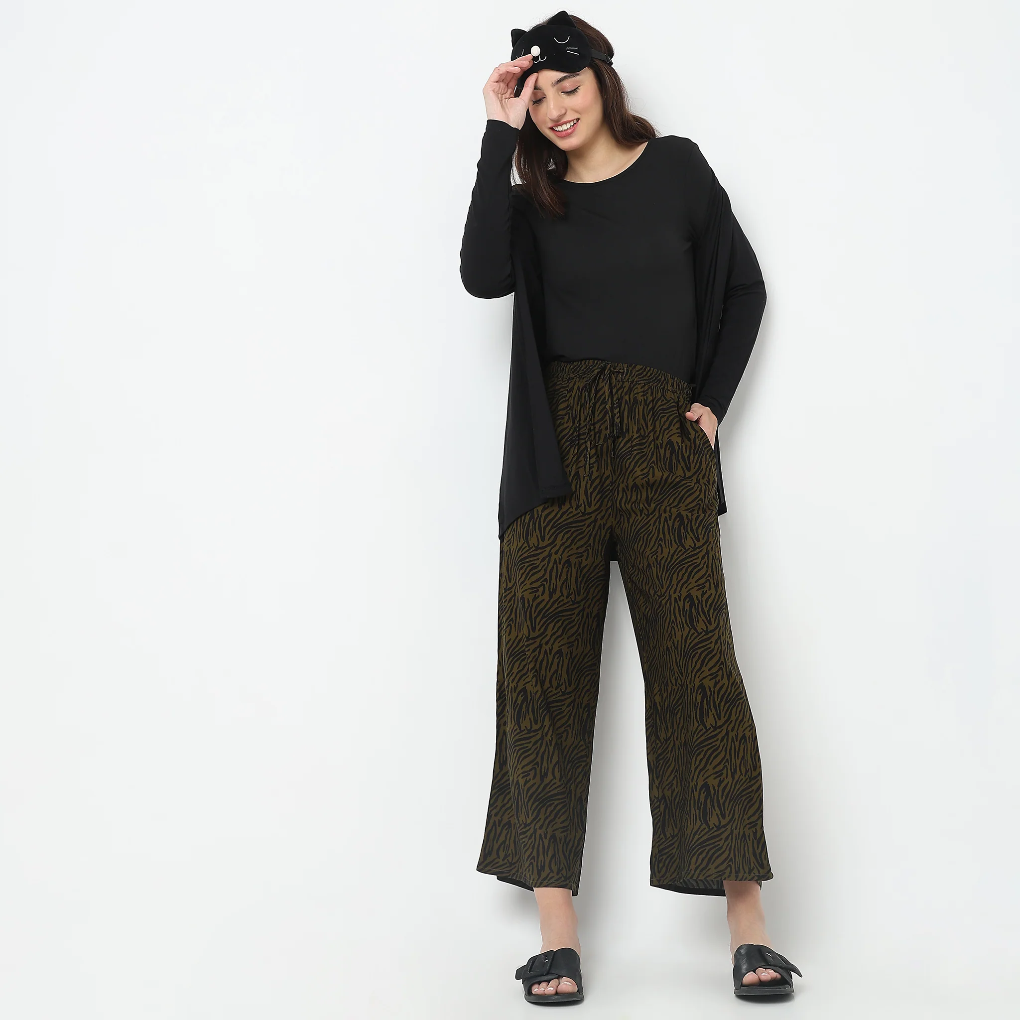 Woven Printed Mid Rise Lounge Palazzos