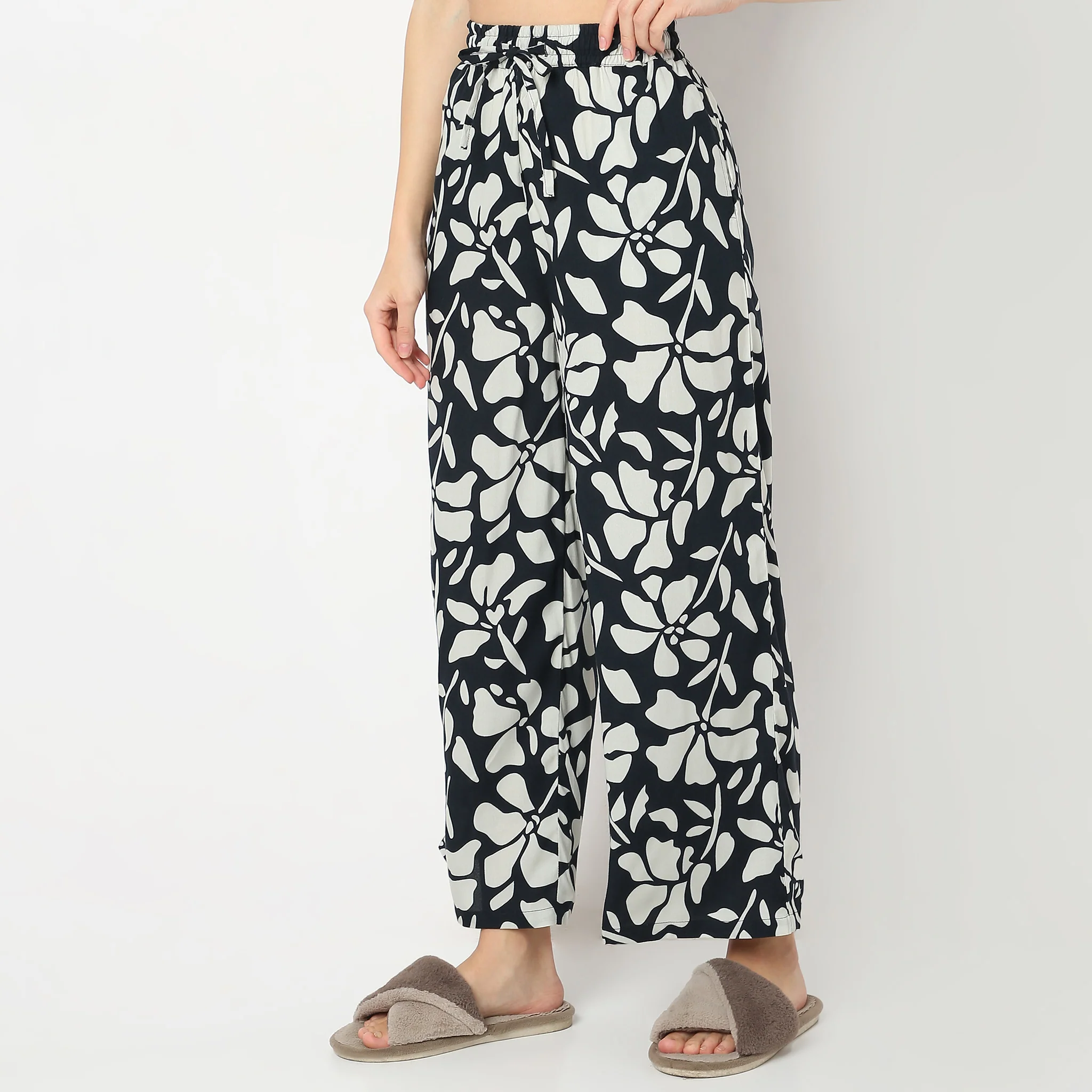 Printed Ankle Length Mid Rise Lounge Palazzos - Image 5