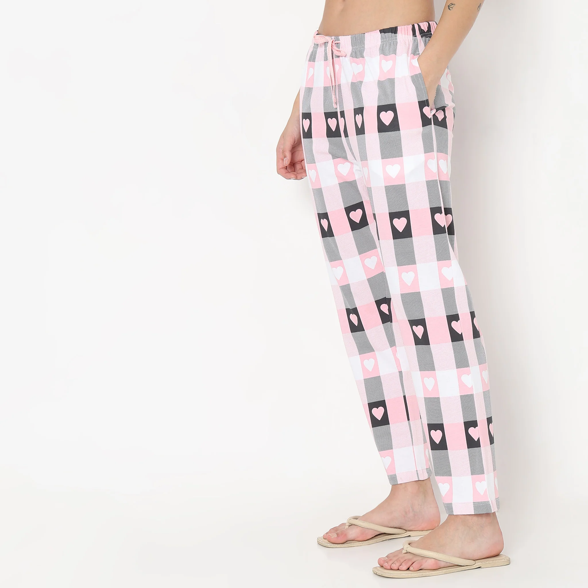 Knitted Printed Mid Rise Lounge Pyjamas - Image 10