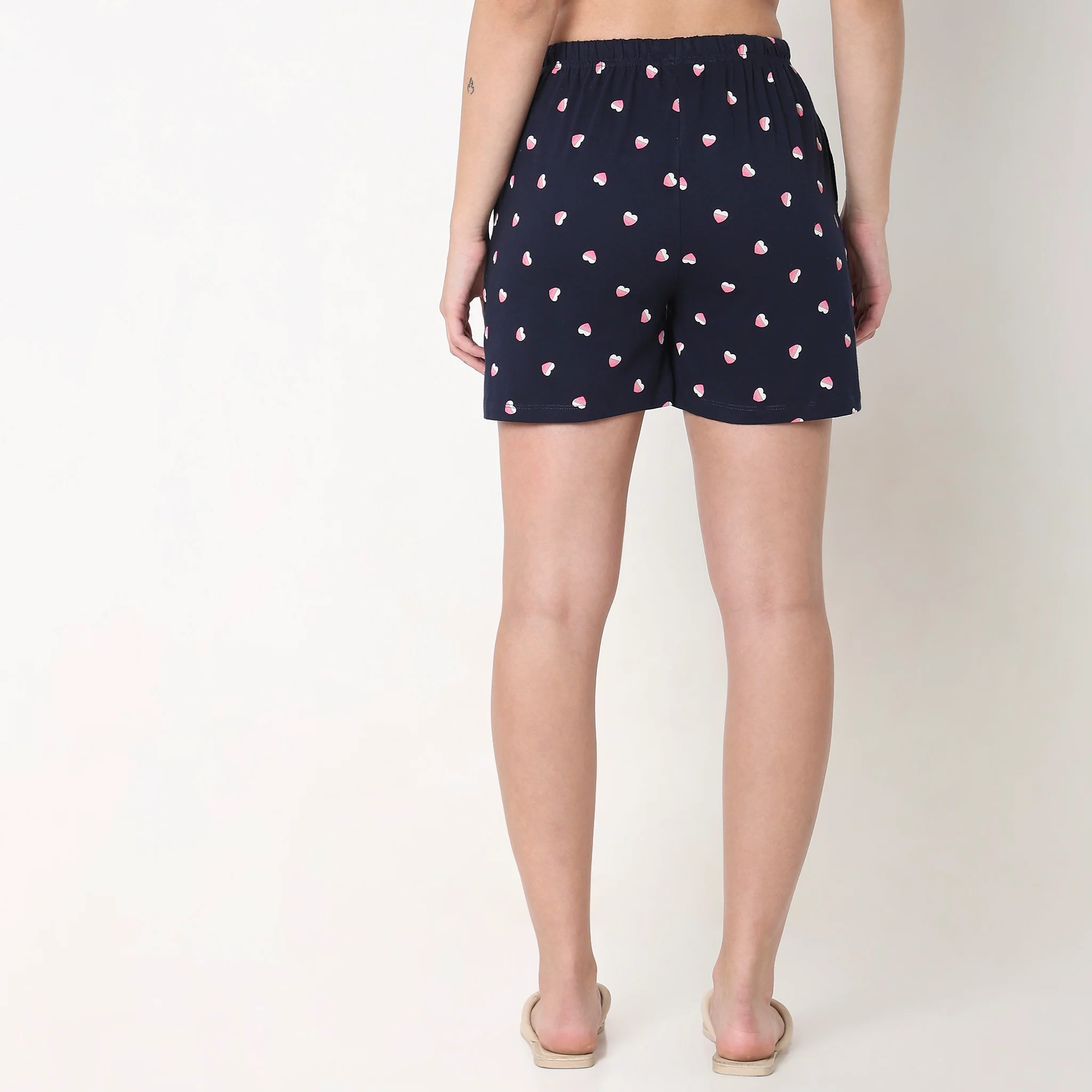 Knitted Printed Mid Rise Lounge Shorts - Image 3