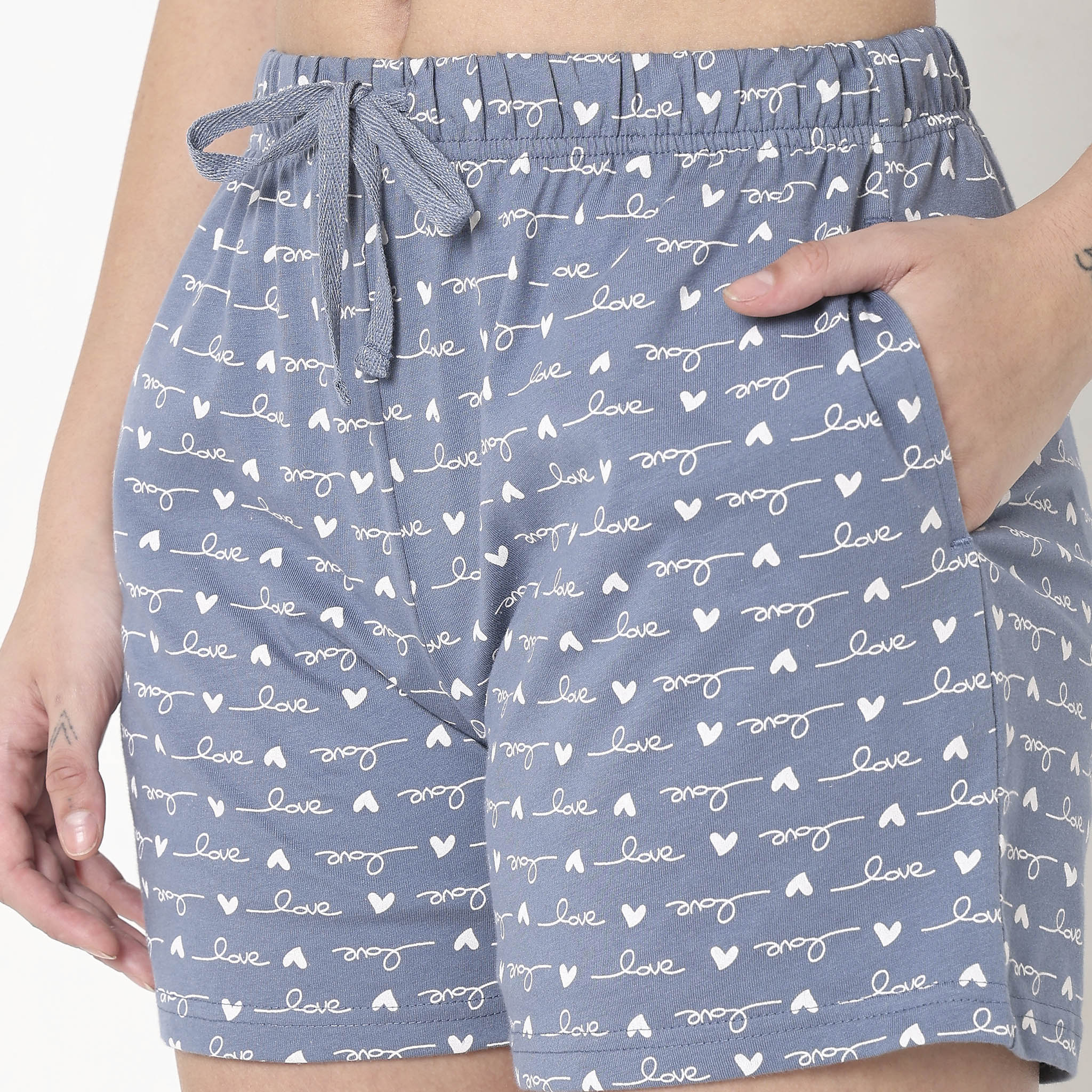 Knitted Printed Mid Rise Lounge Shorts - Image 4