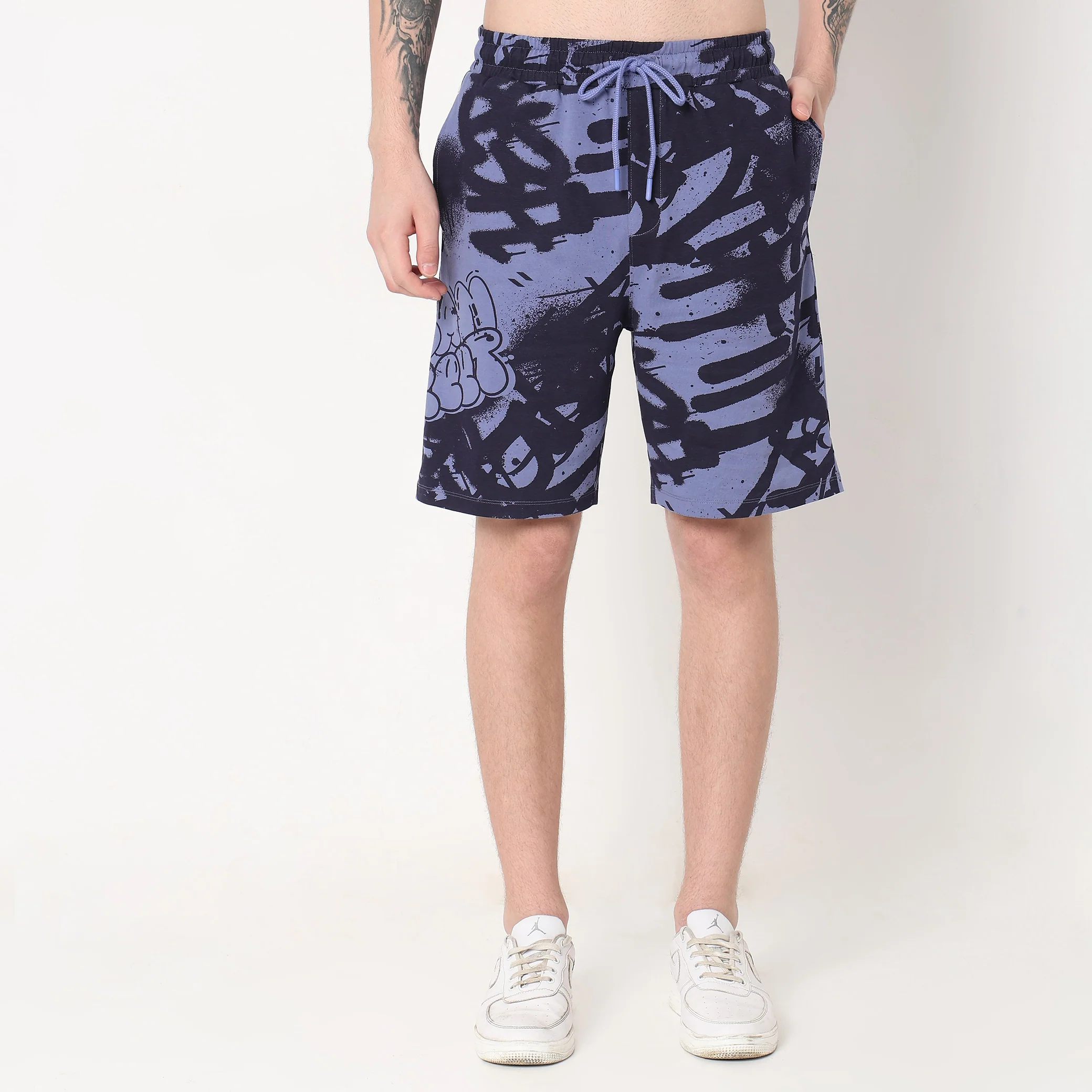Regular Fit Printed Mid Rise Shorts - Image 6