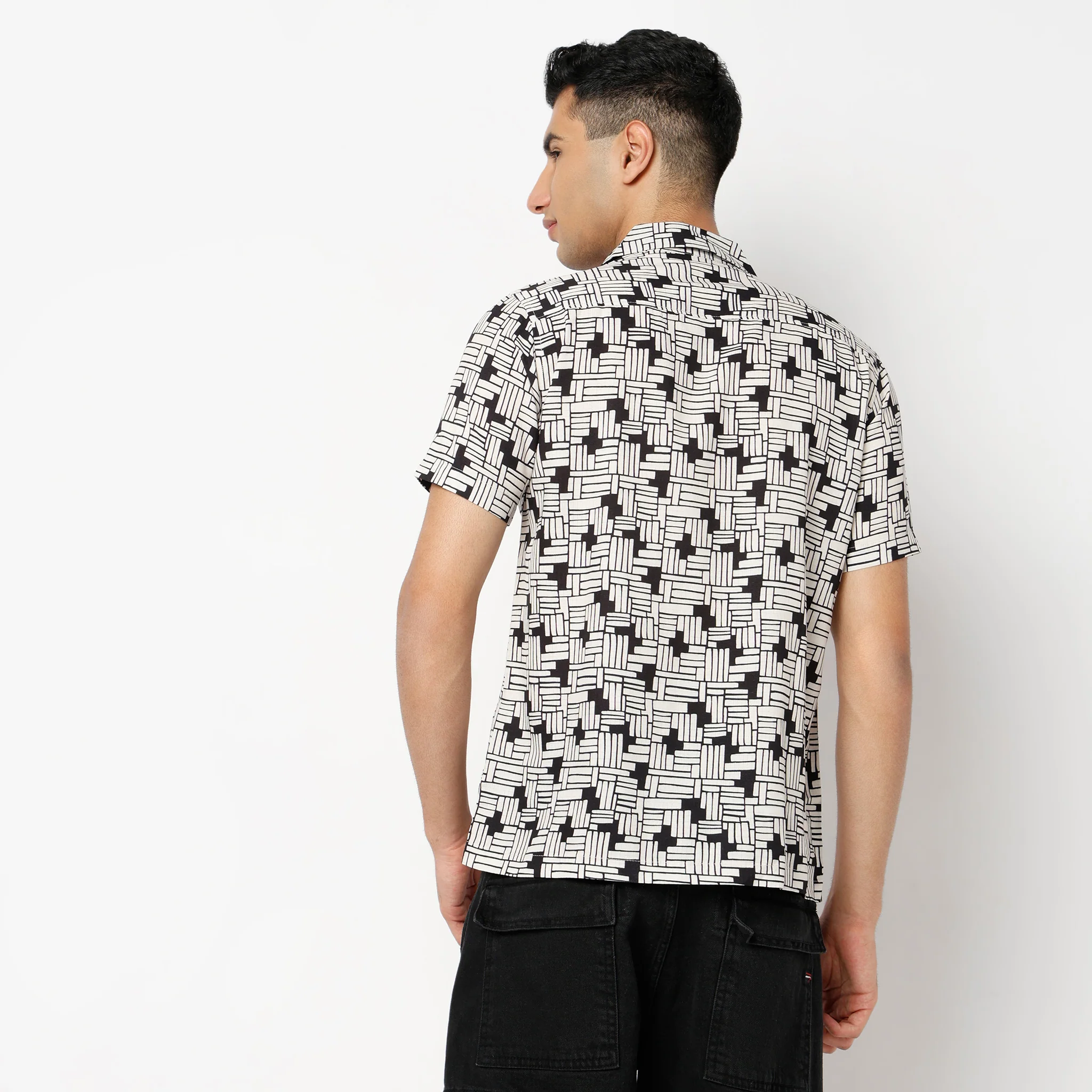 Printed Camp Collar Retreat Half Sleeve Shirt - Image 8