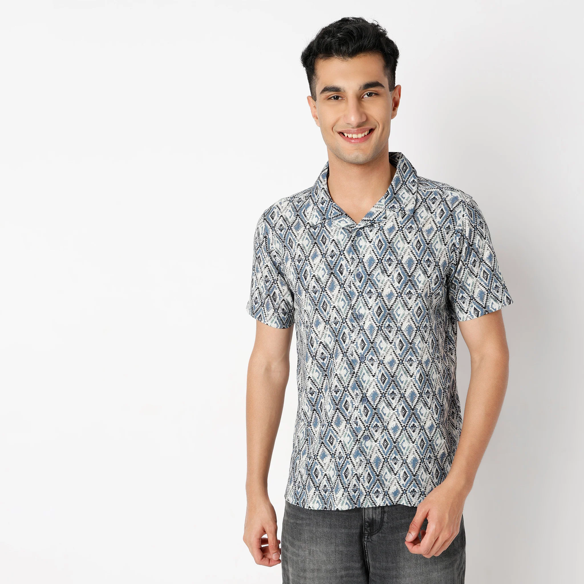 Printed Camp Collar Retreat Half Sleeve Shirt - Image 7