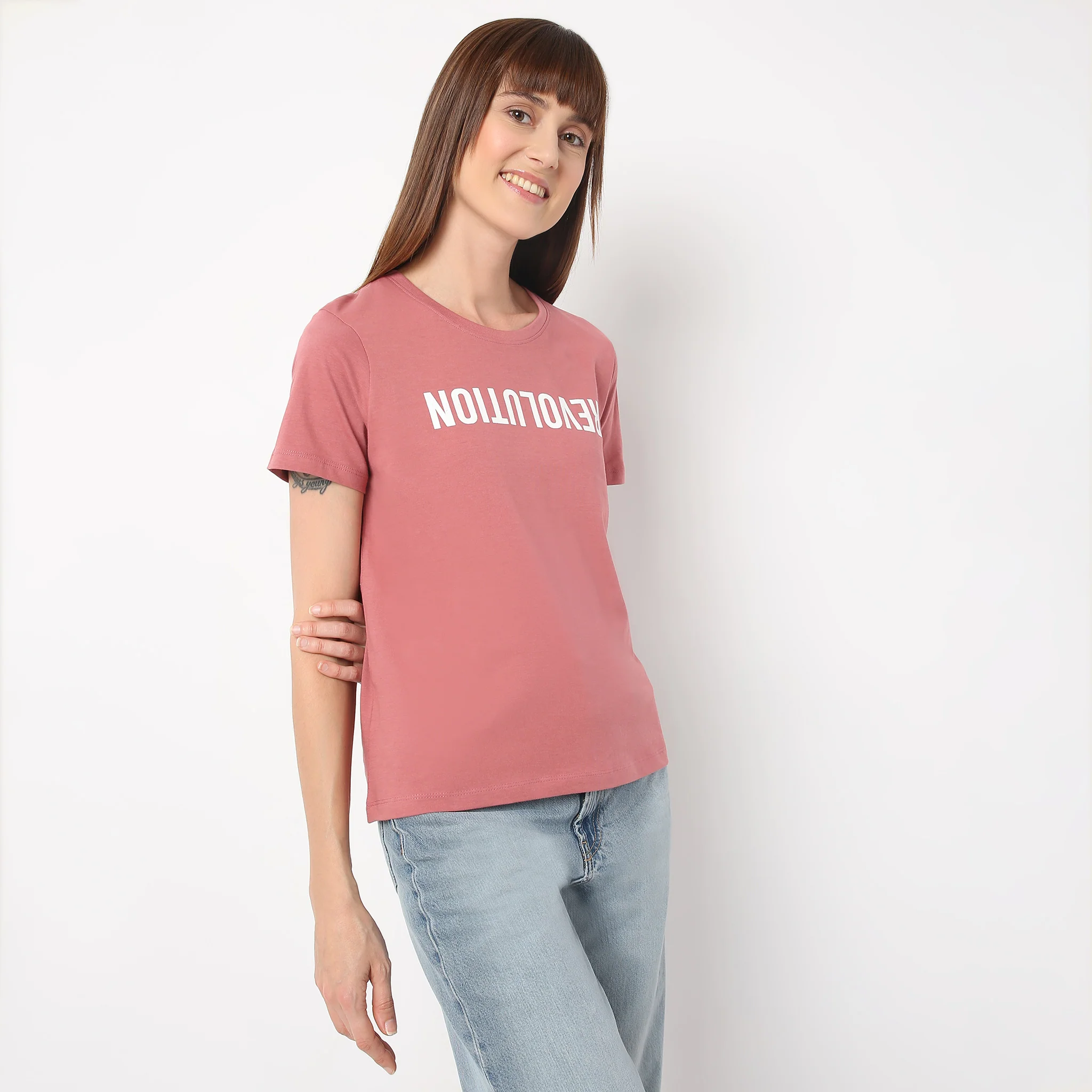 Crew Neck Short Sleeve Graphic T-Shirt - Image 4