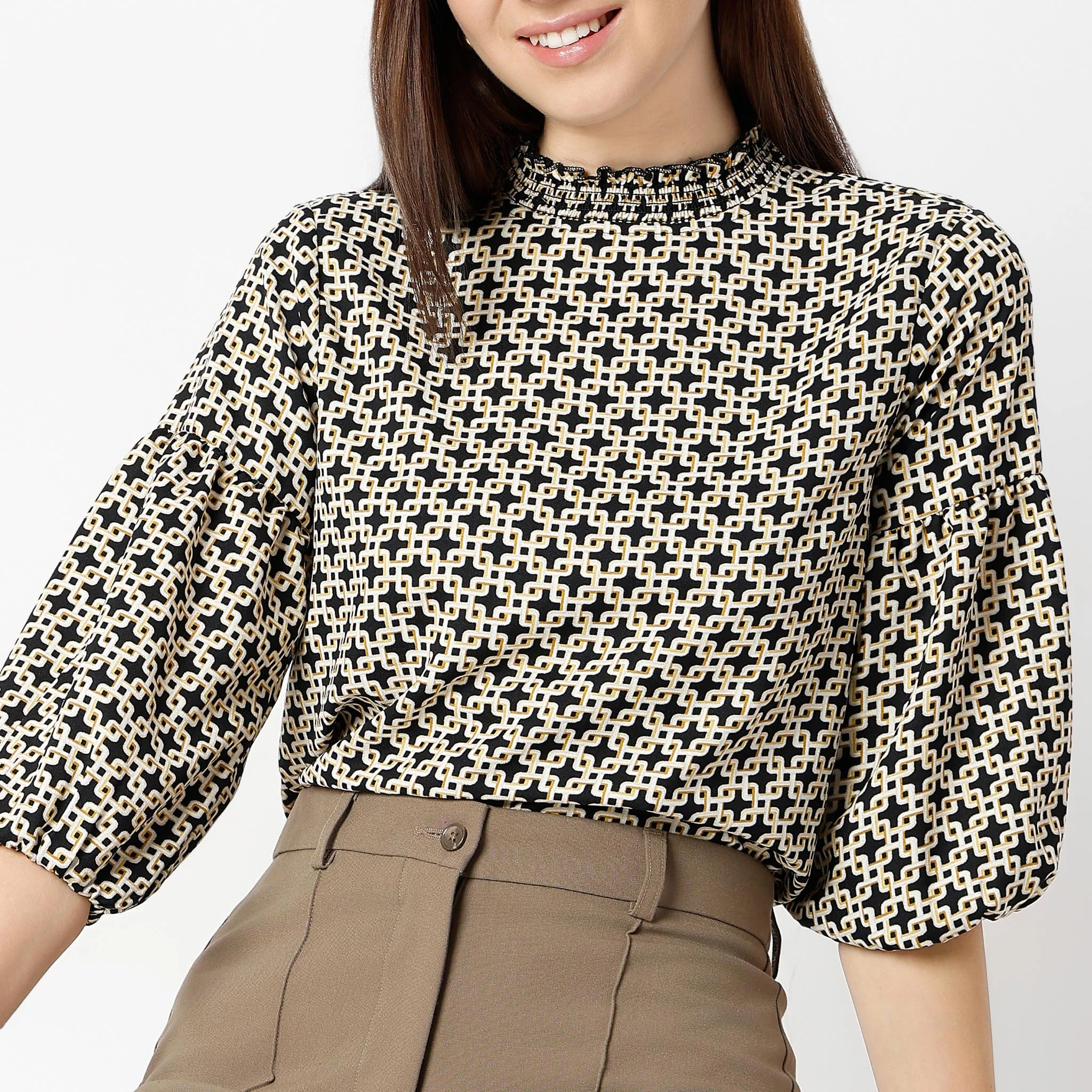 Round Neck Three-Fourth Flared Sleeve Printed Top - Image 4