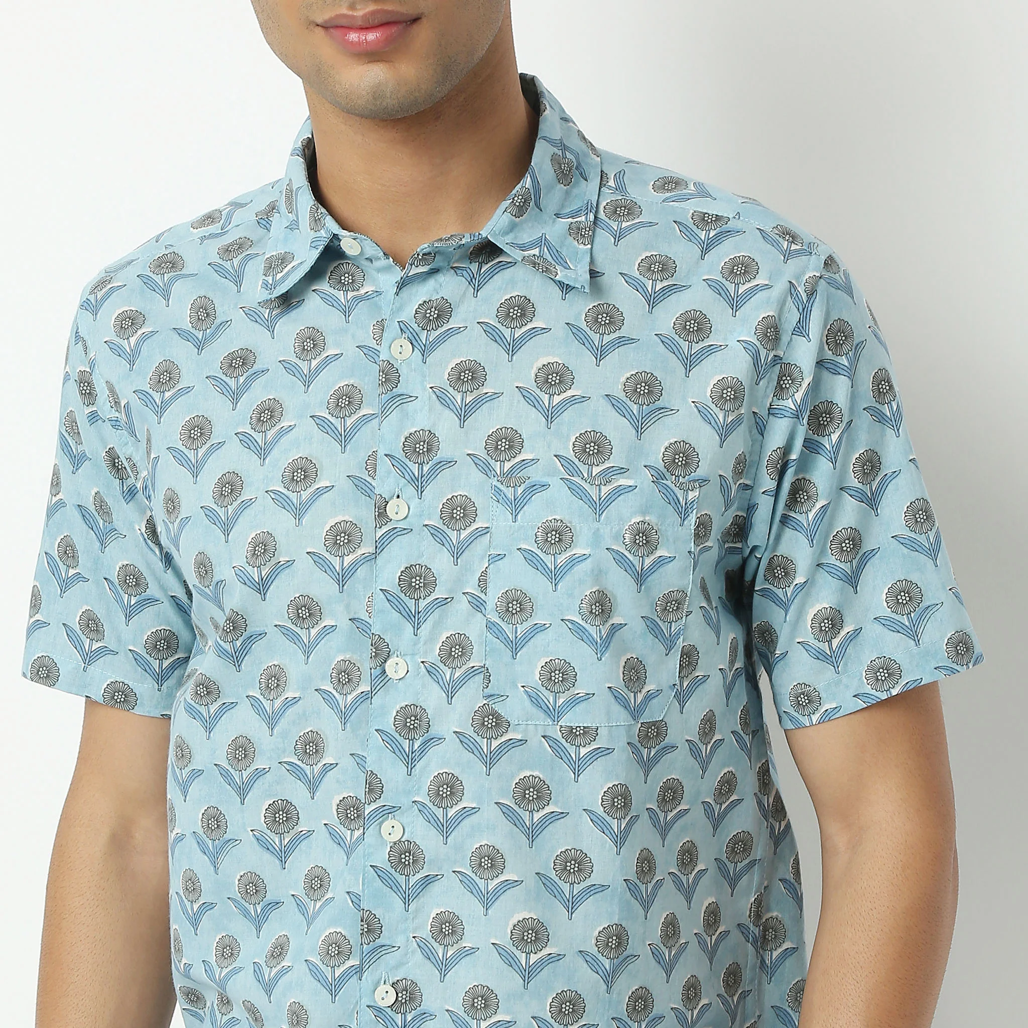 Shirt Collar Half Sleeve Short Length Block Print Shirt - Image 4