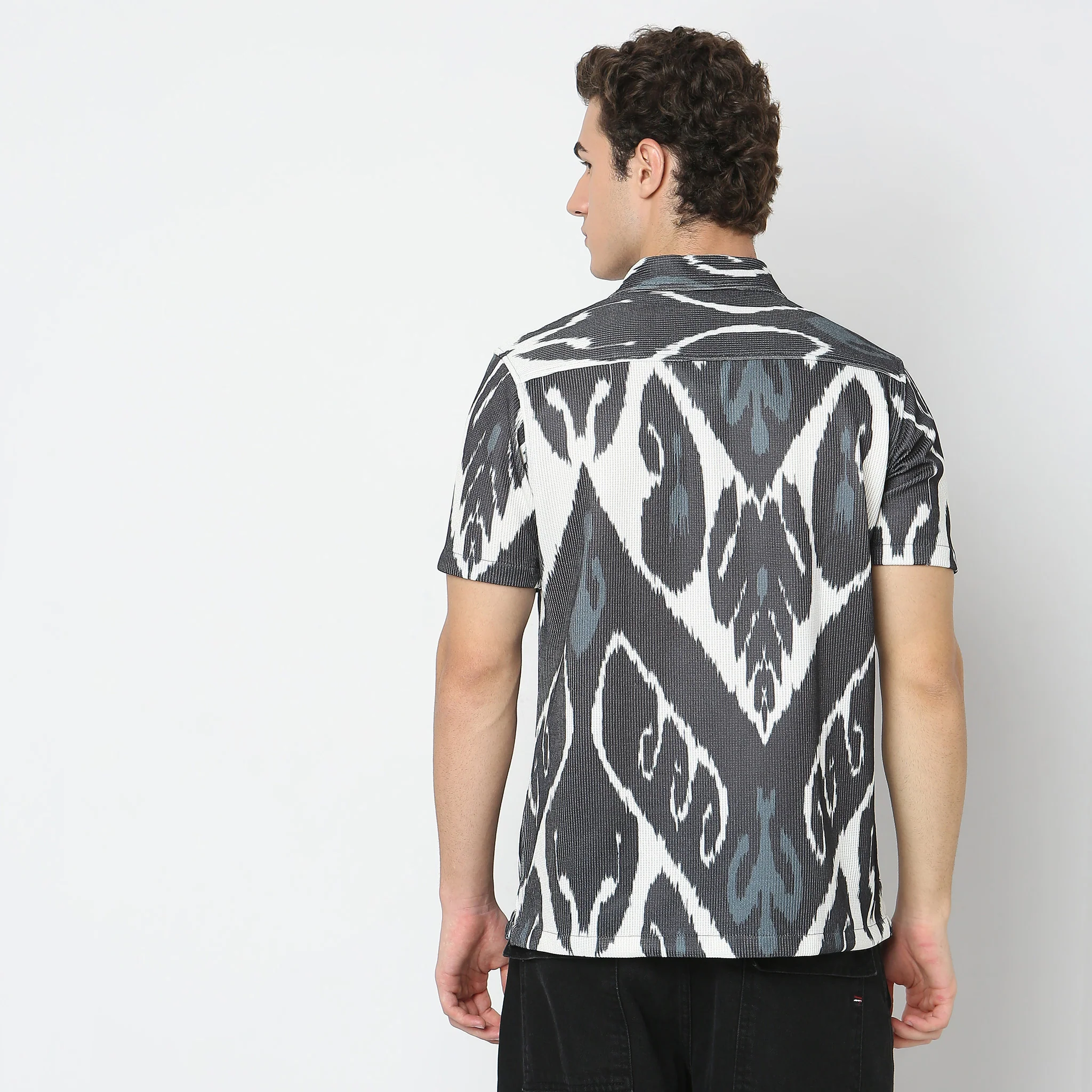 Regular Fit Printed Shirt - Image 3