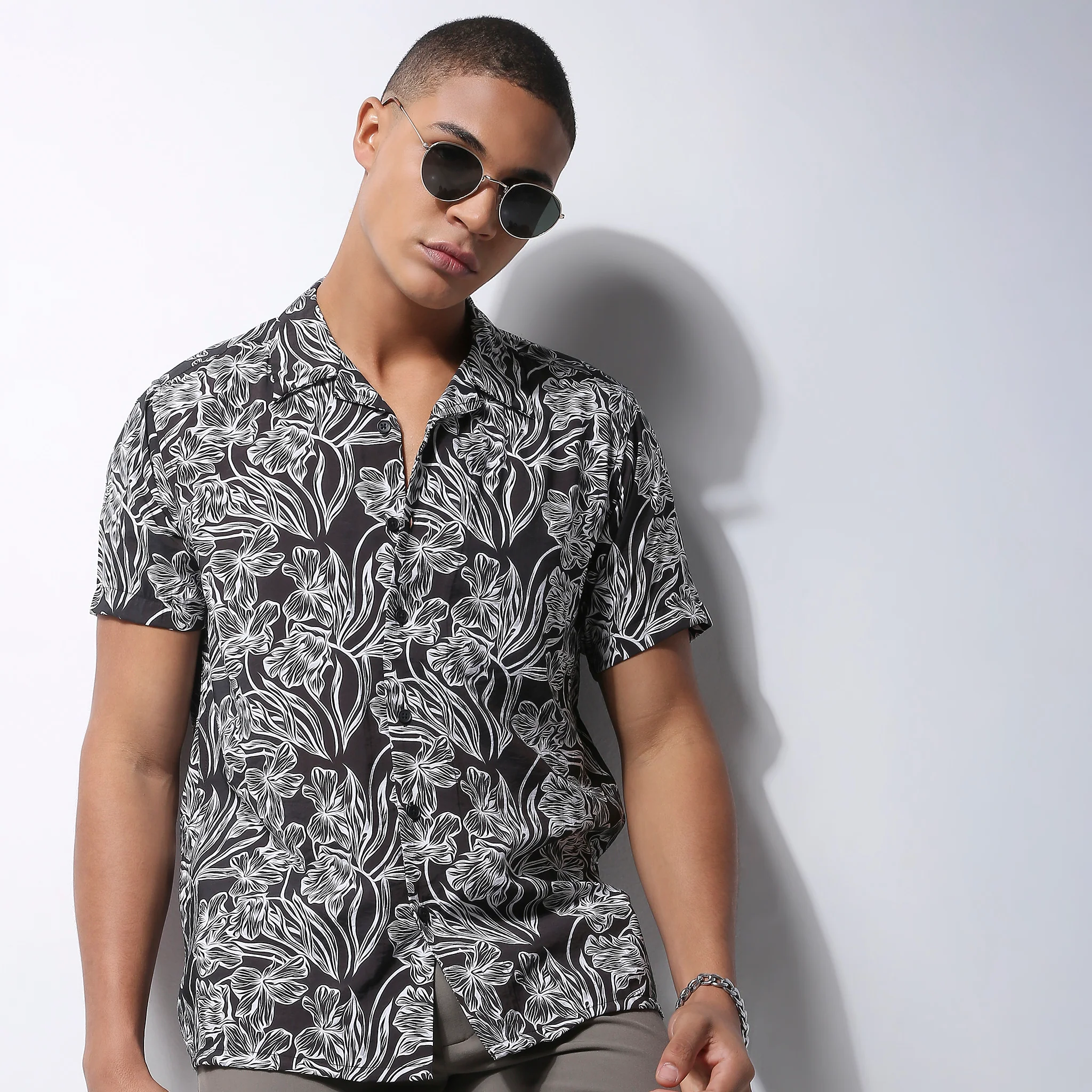 Regular Fit Printed Shirt - Image 17