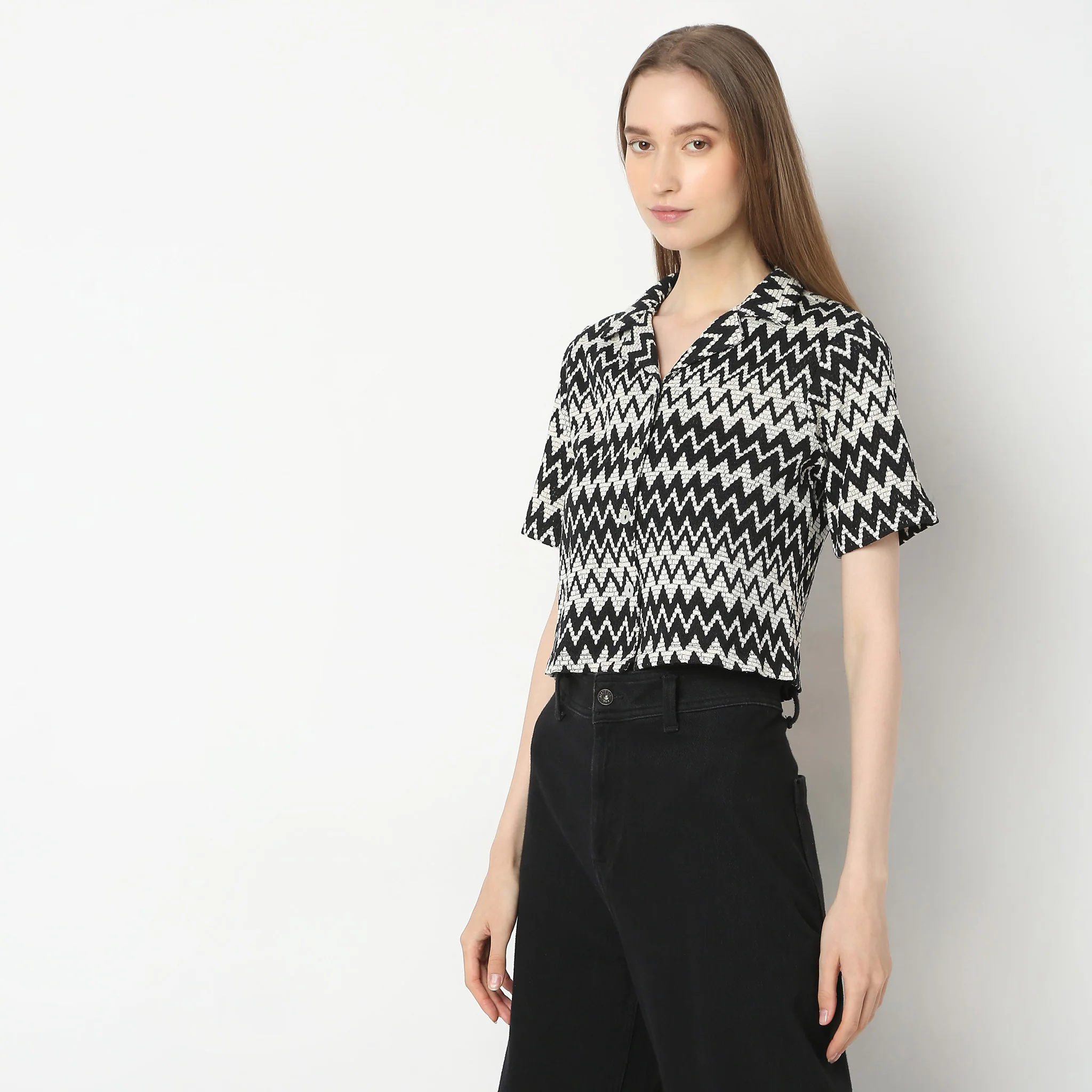 Regular Fit Printed Shirt - Image 5