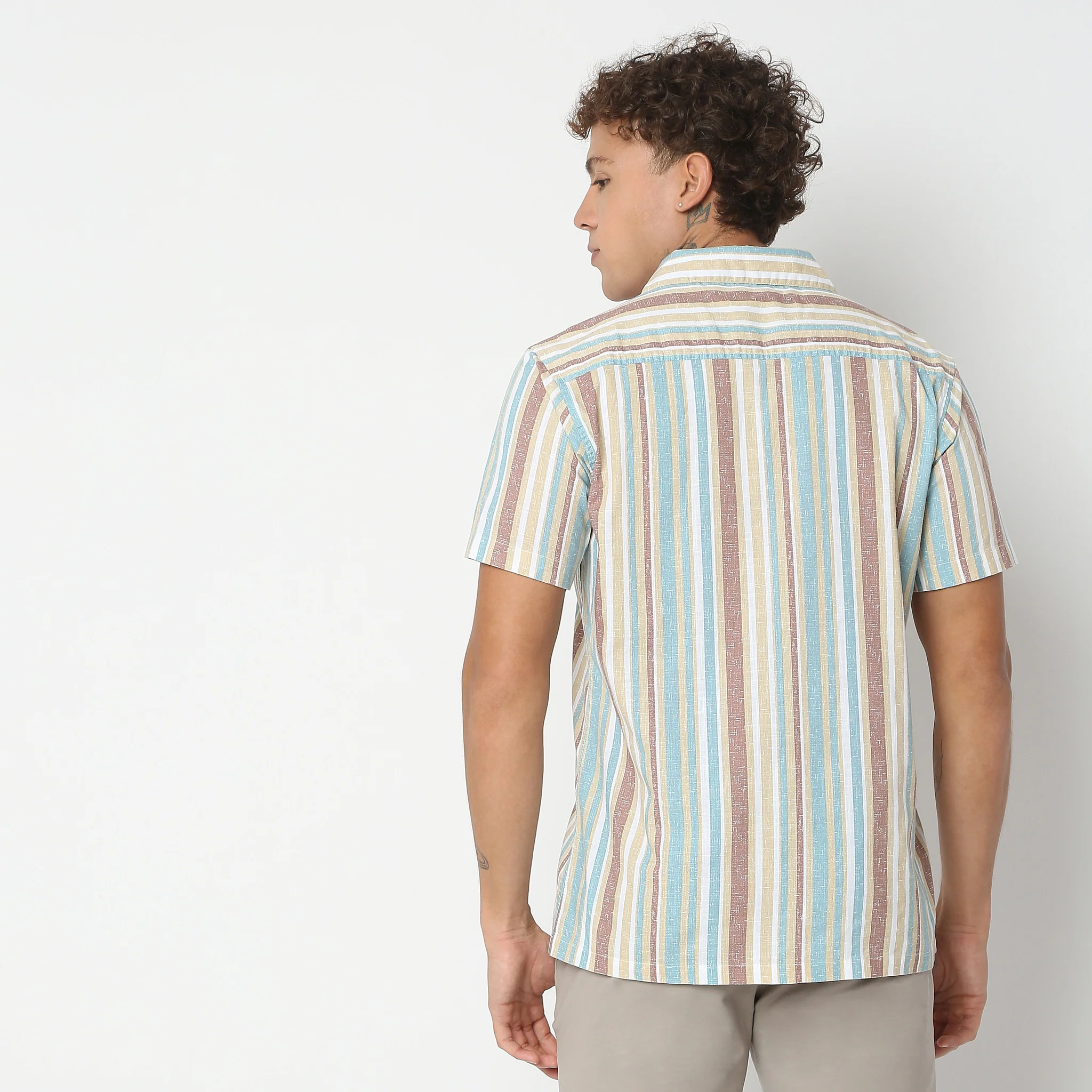 Regular Fit Printed Shirt - Image 18