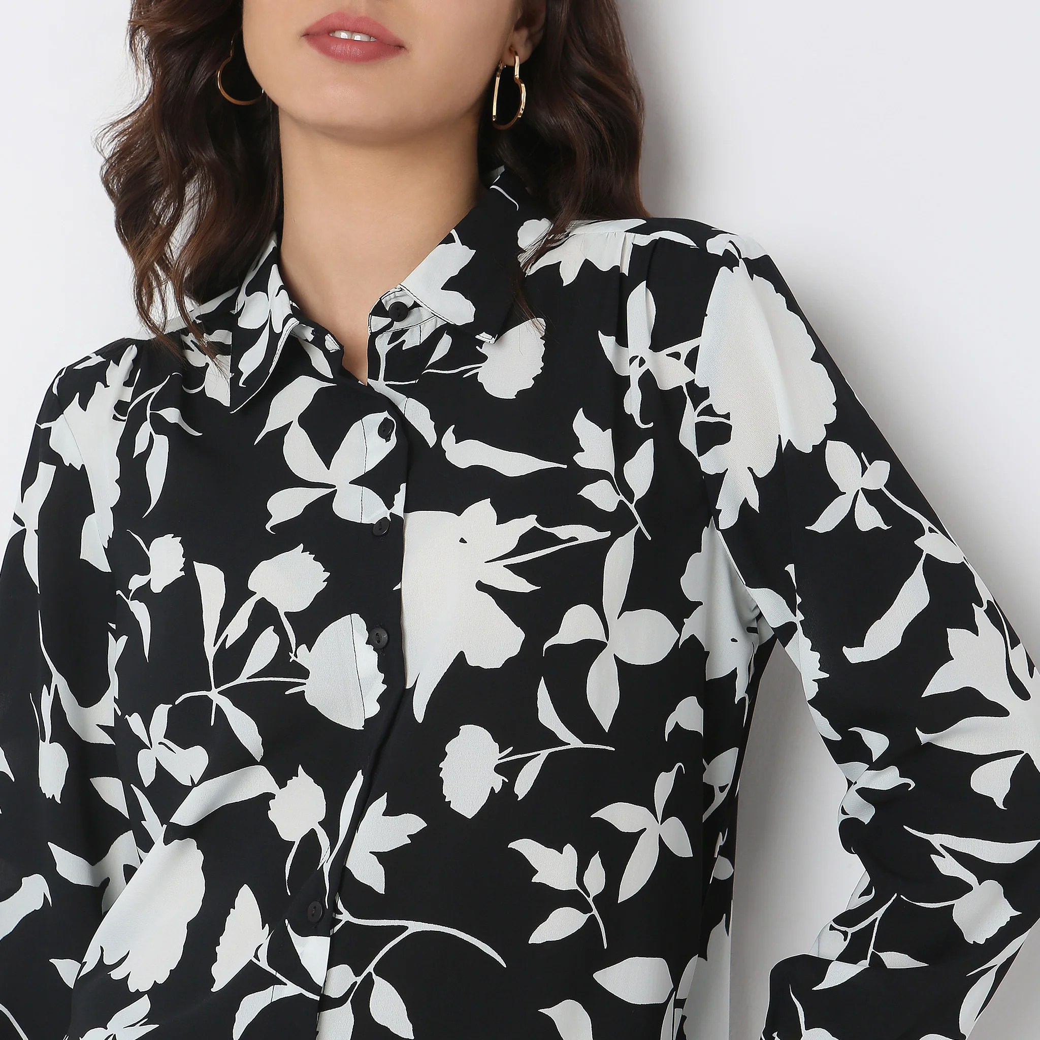 Regular Fit Printed Shirt - Image 4