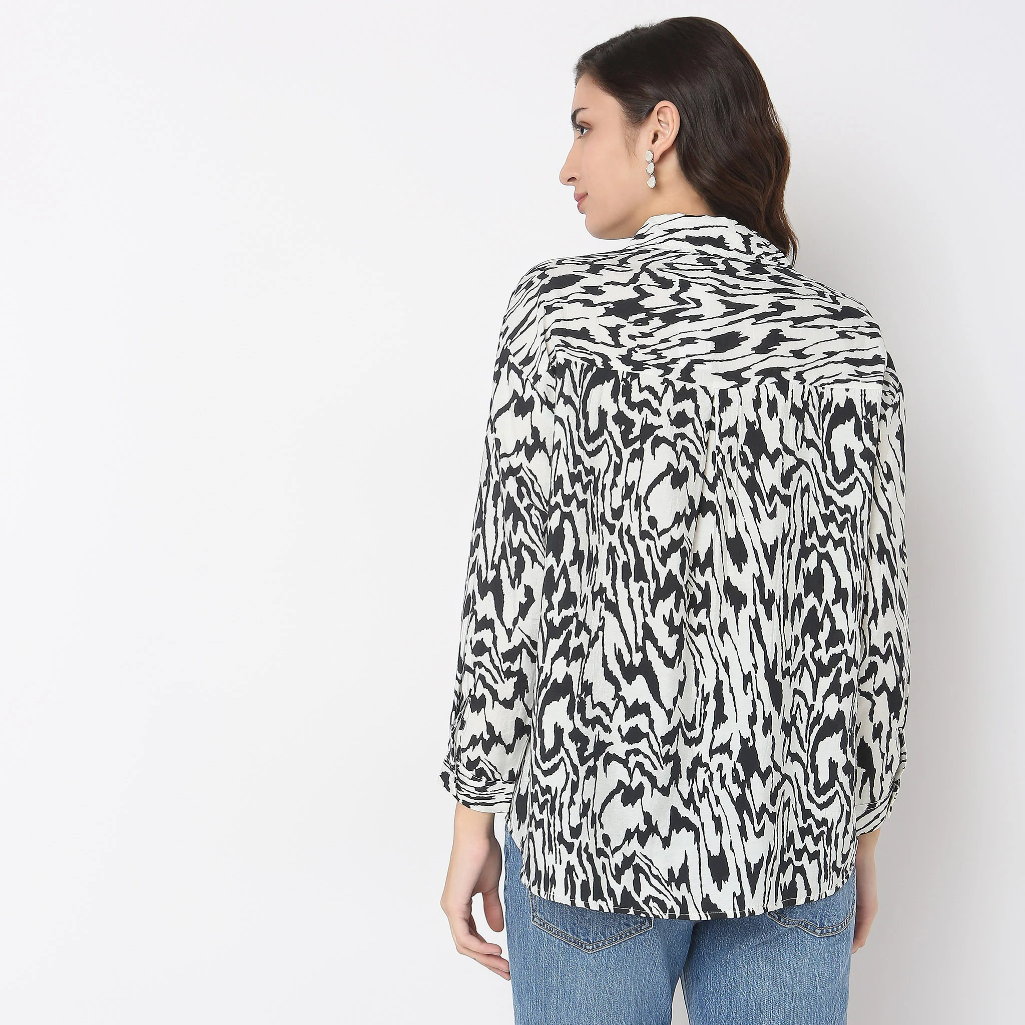 Regular Fit Printed Shirt - Image 3