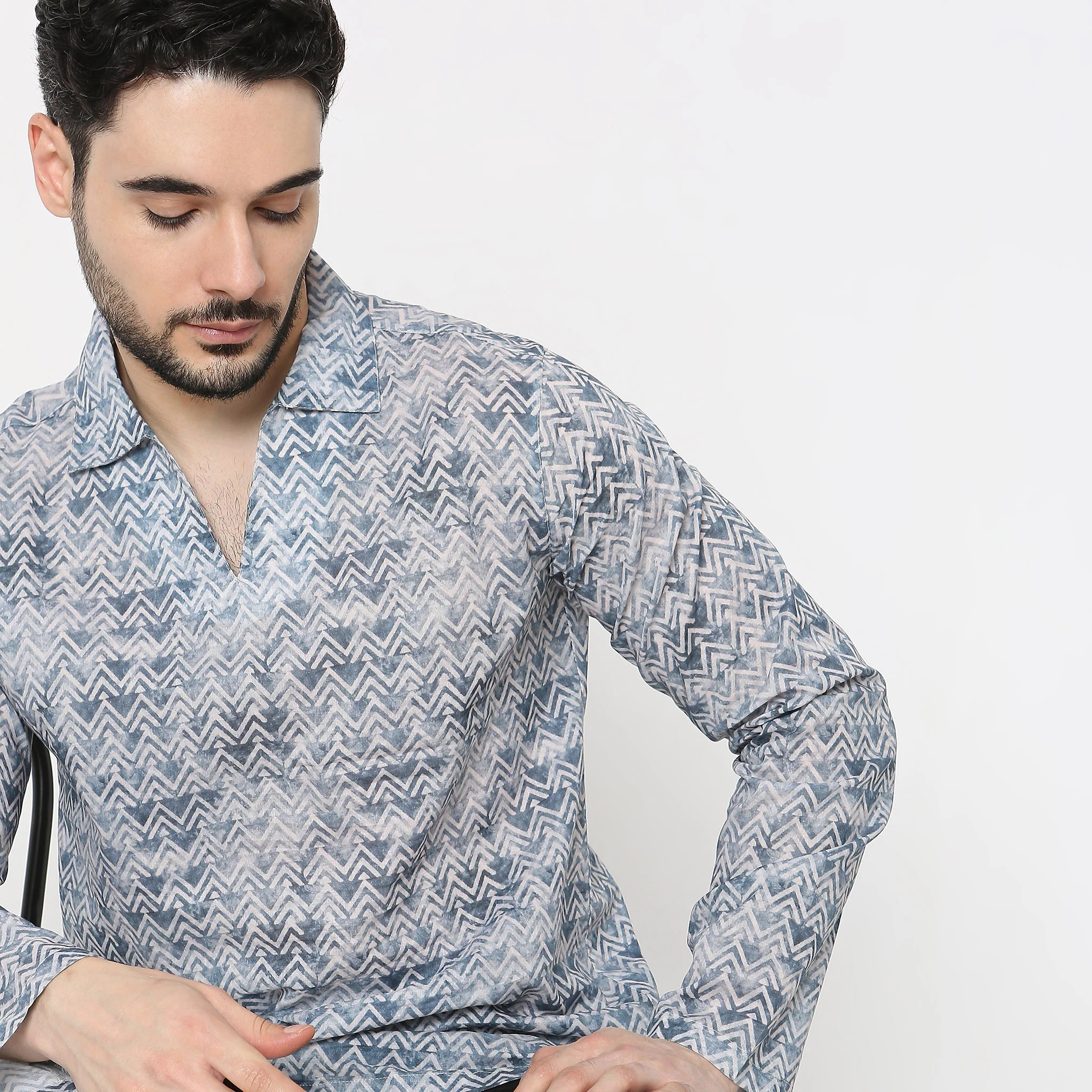 Regular Fit Printed Short Kurta - Image 2