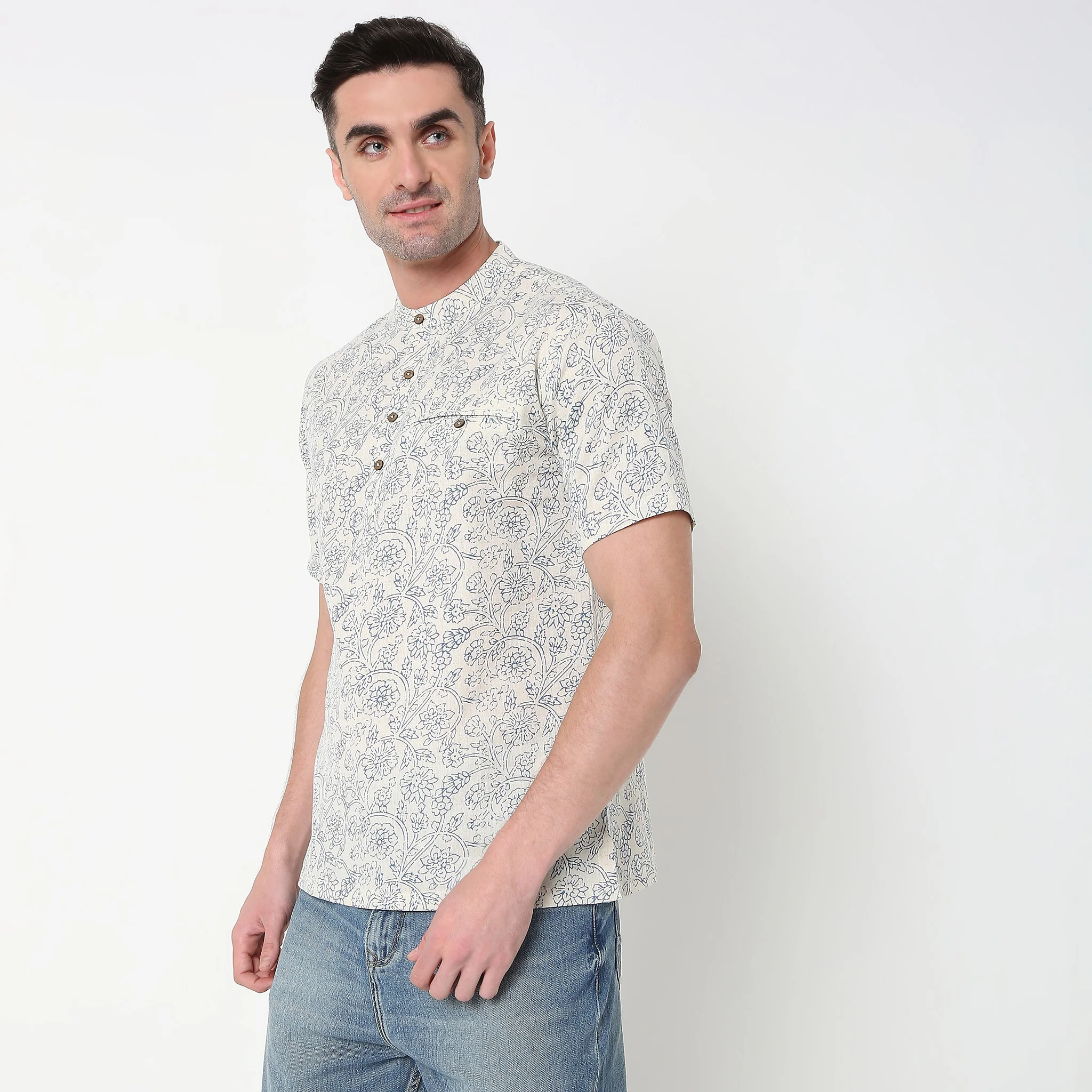 Regular Fit Printed Short Kurta - Image 5