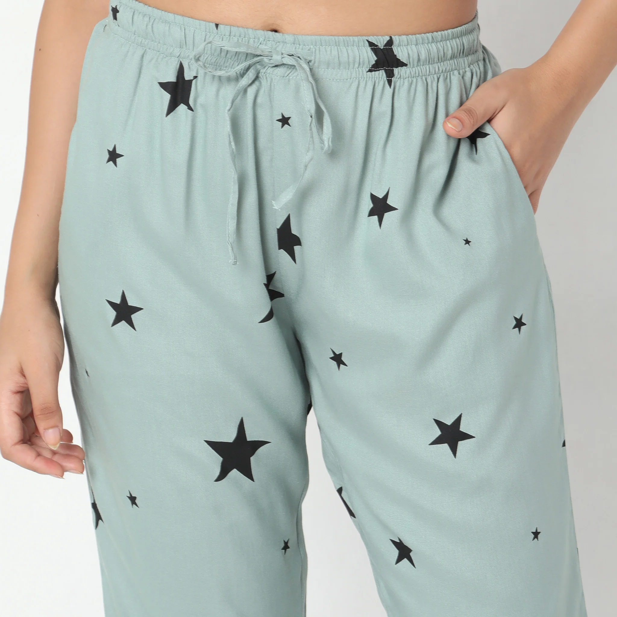 Woven Printed T-Shirt With Pyjama Sleepwear Set - Image 7