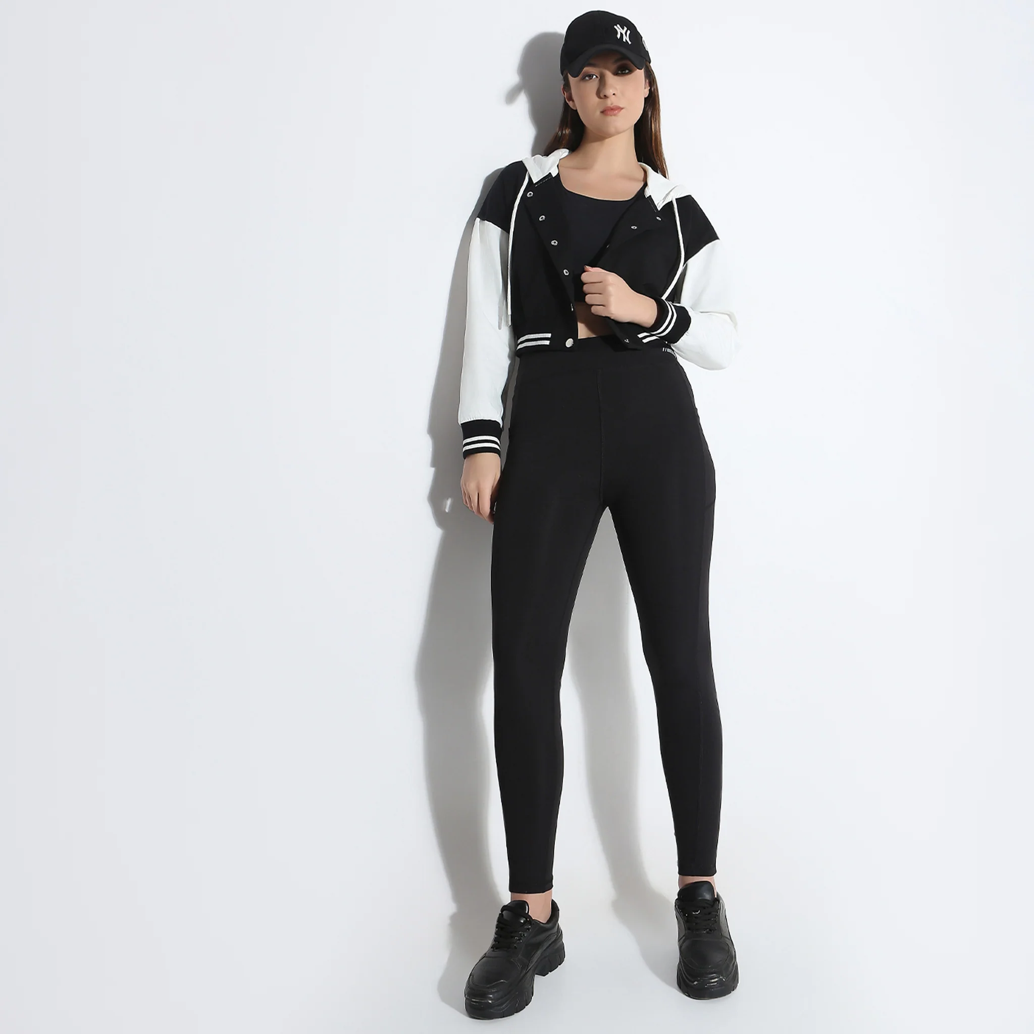 Regular Fit Printed Sweatshirt - Image 4