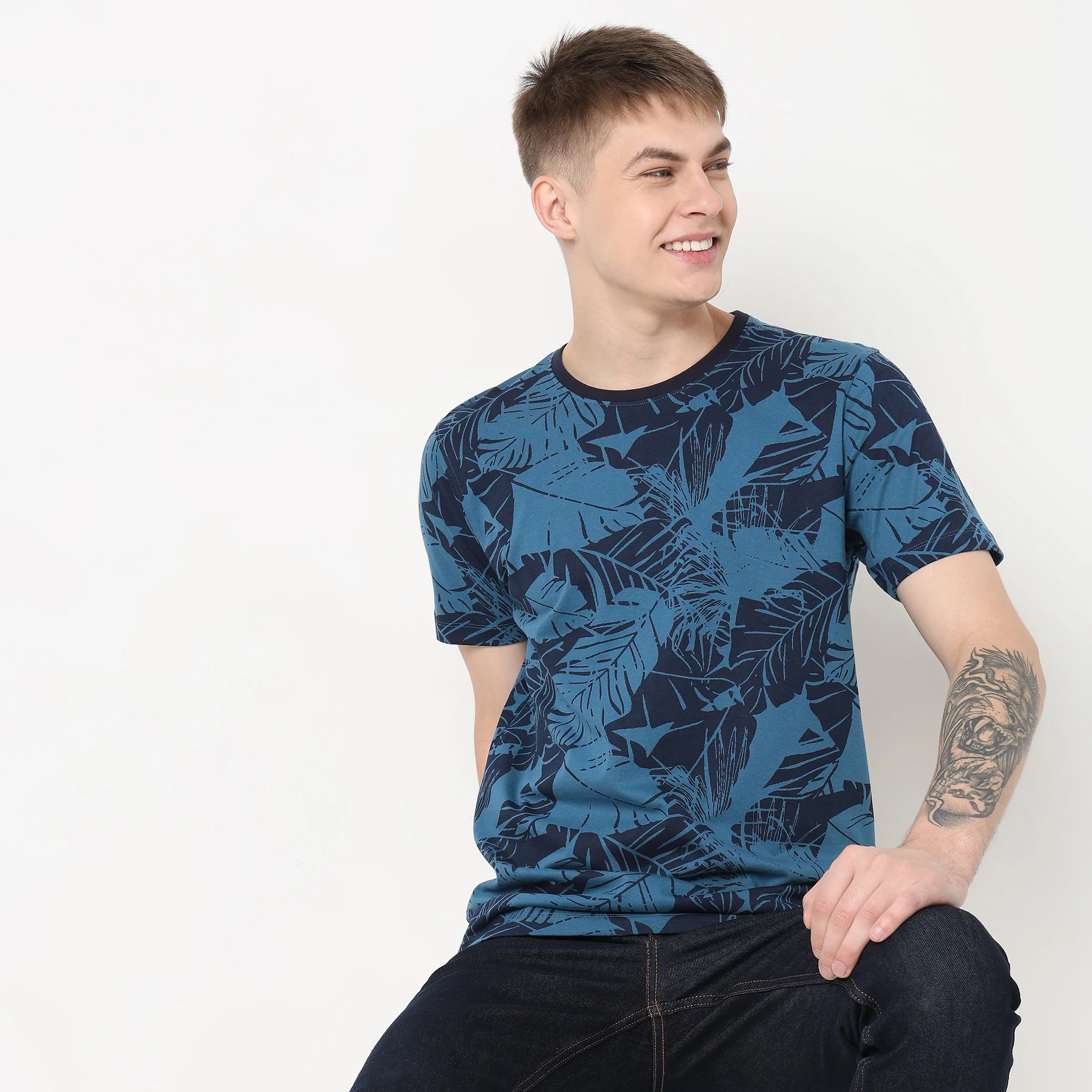 Knitted Printed T-Shirt - Image 4