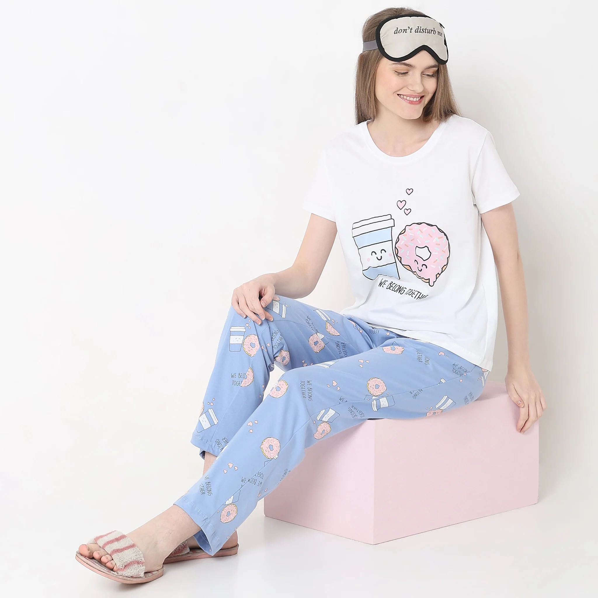 Knitted Printed T-Shirt With Pyjama Set