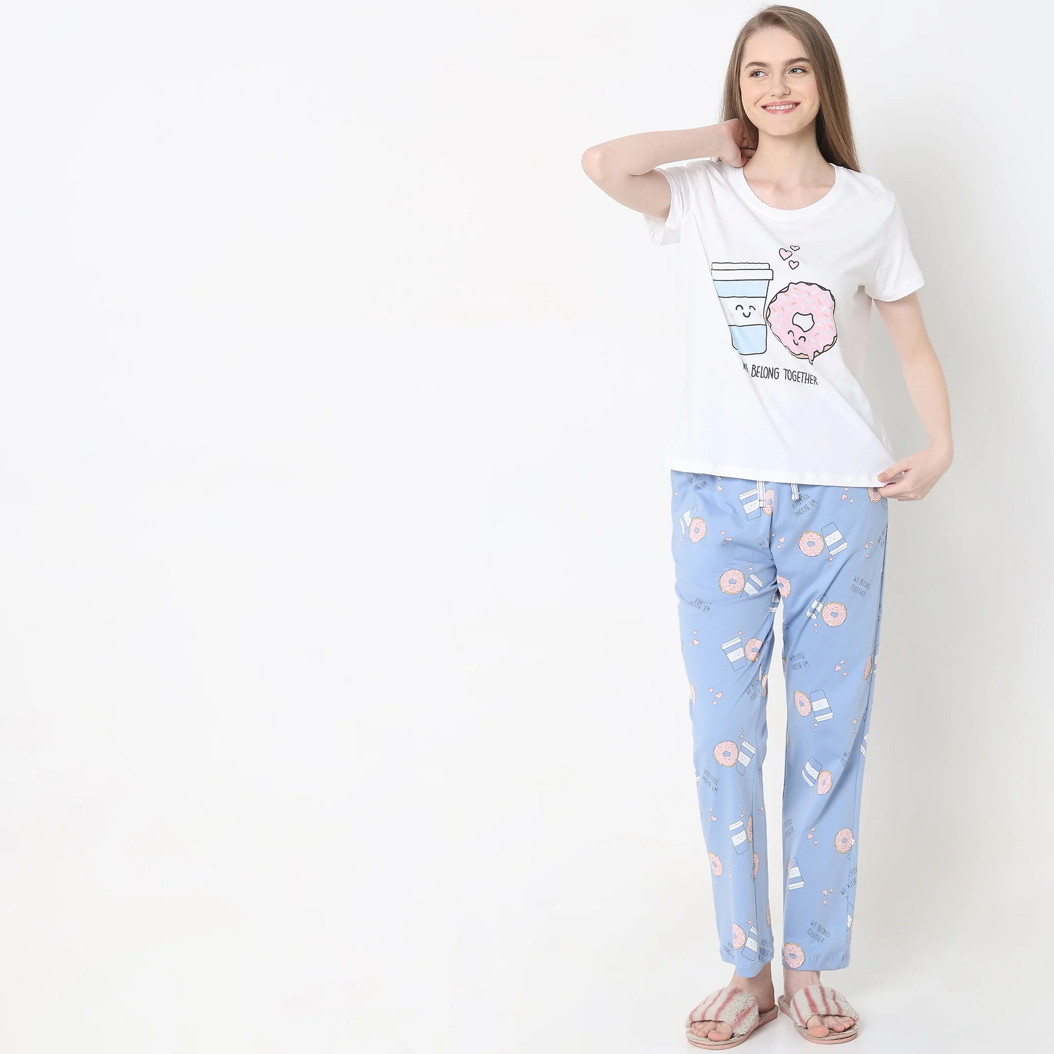 Knitted Printed T-Shirt With Pyjama Set - Image 2