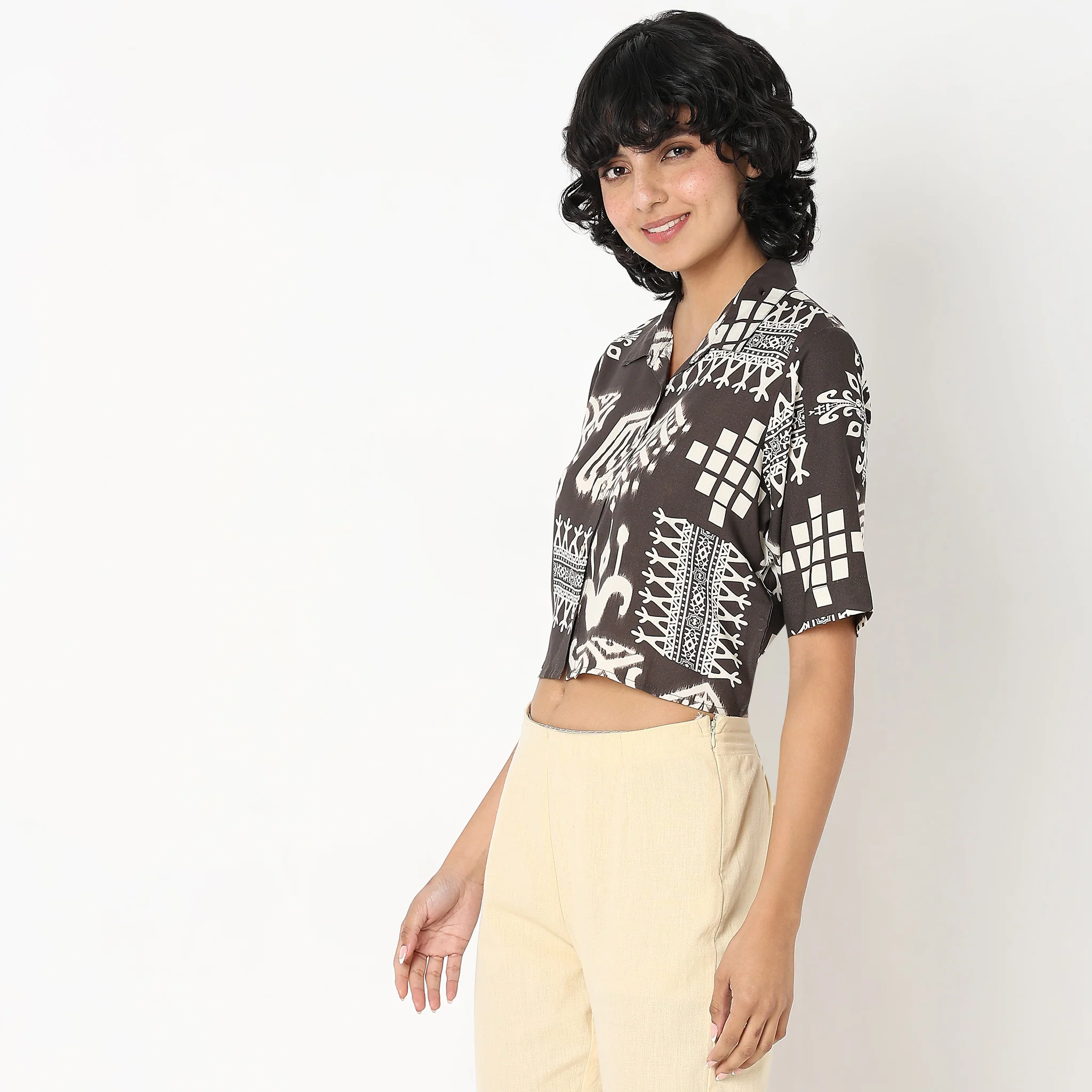 Camp Collar Crop Shirt - Image 5
