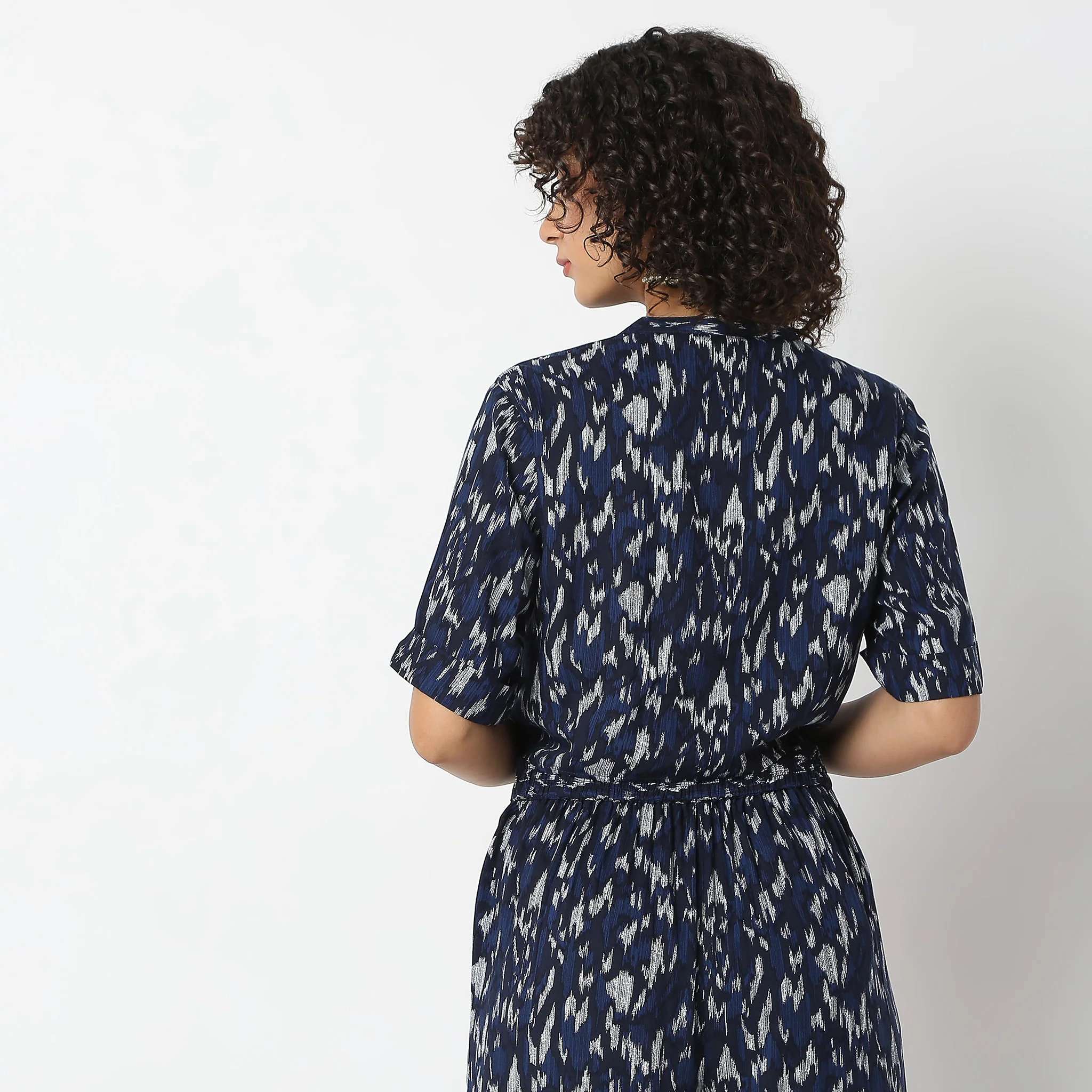 Ikat Print Stylish Tie-Up Crop Top - Image 3