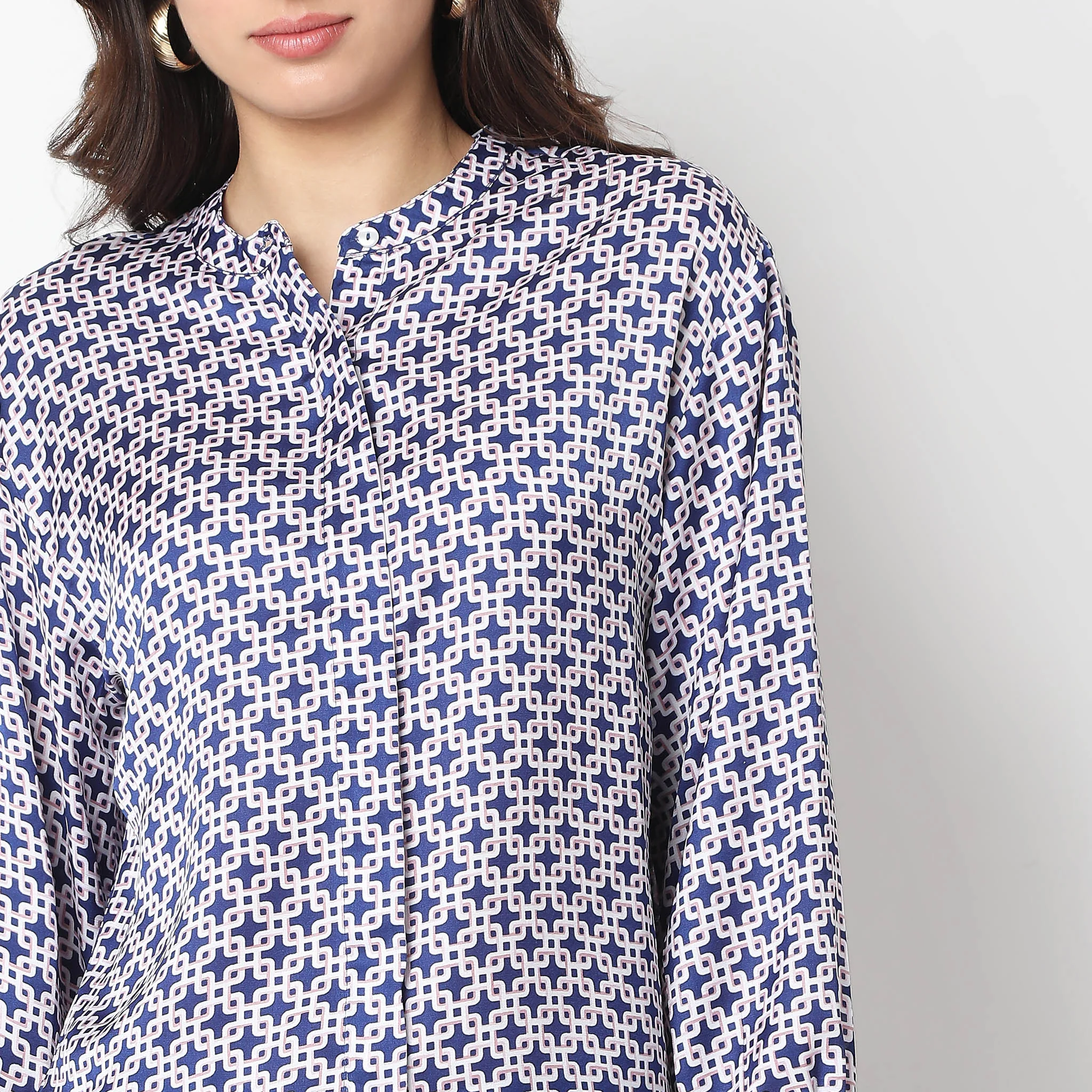 Regular Fit Printed Top - Image 4