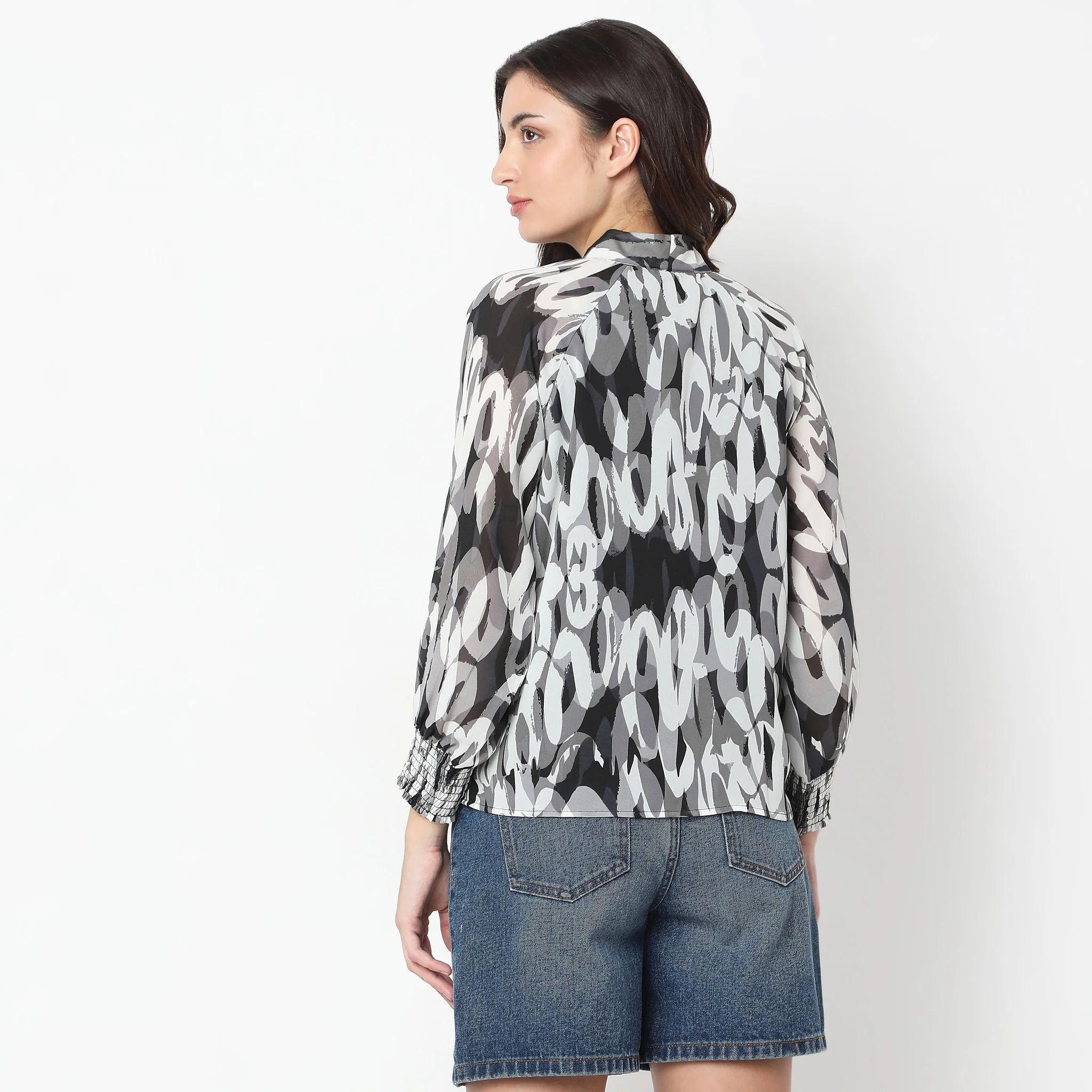 Regular Fit Printed Top - Image 3