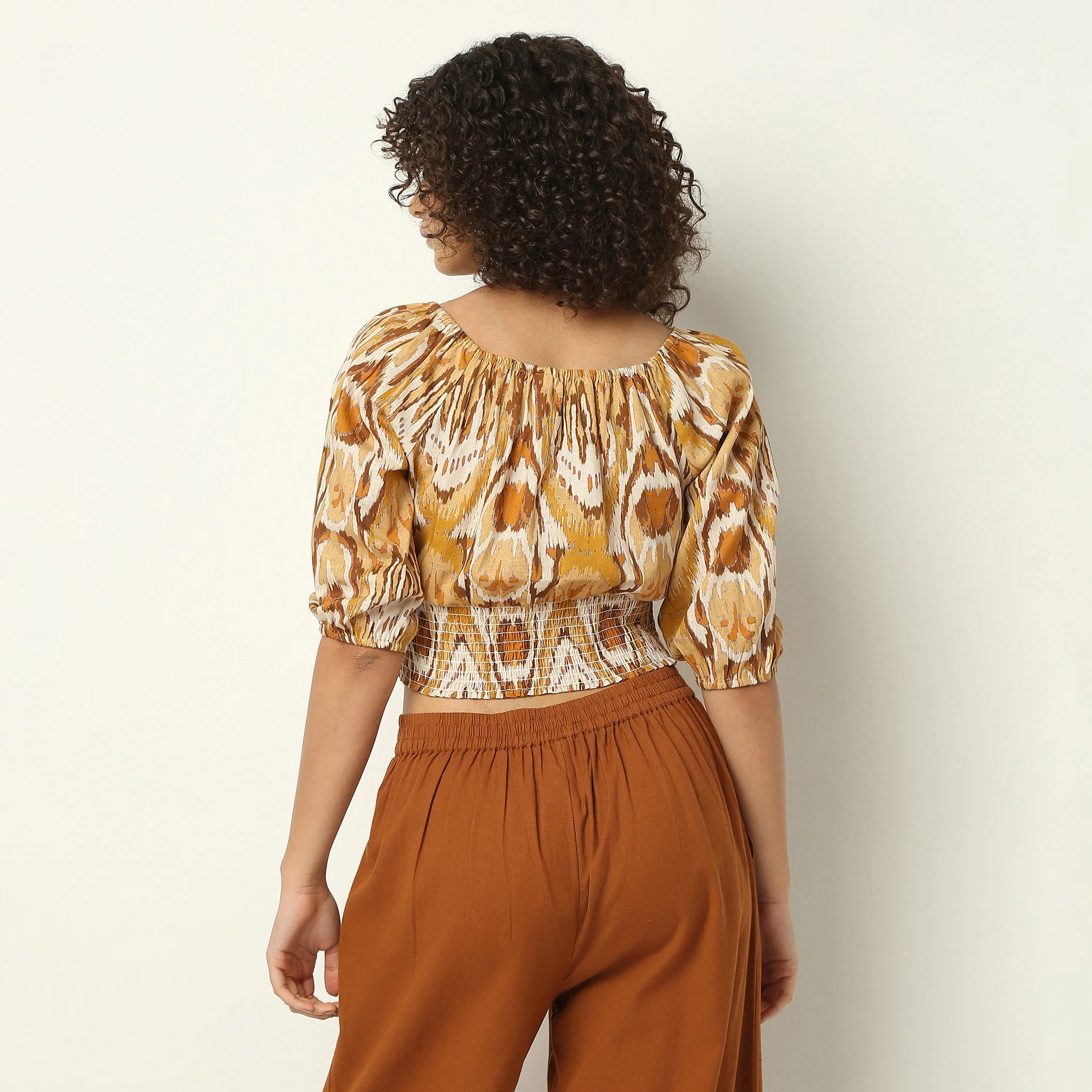 V-Neck Flared Three-Fourth Sleeve Printed Crop Top - Image 3