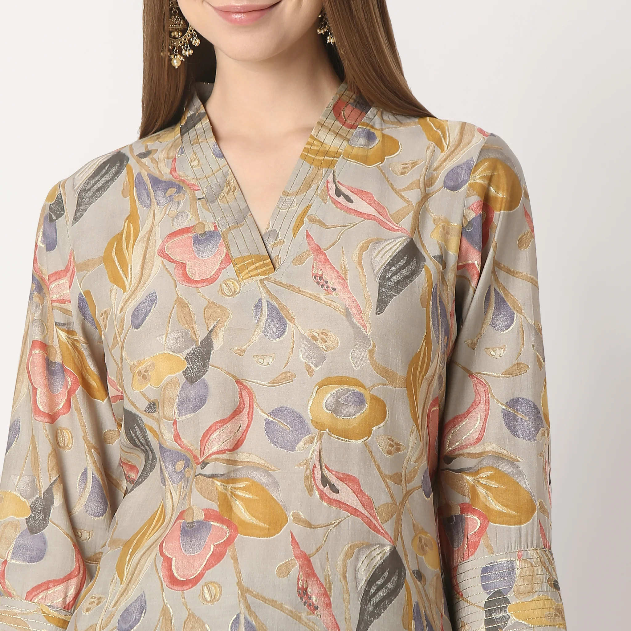 Printed V-Neck Straight Kurta With Pant Set - Image 4
