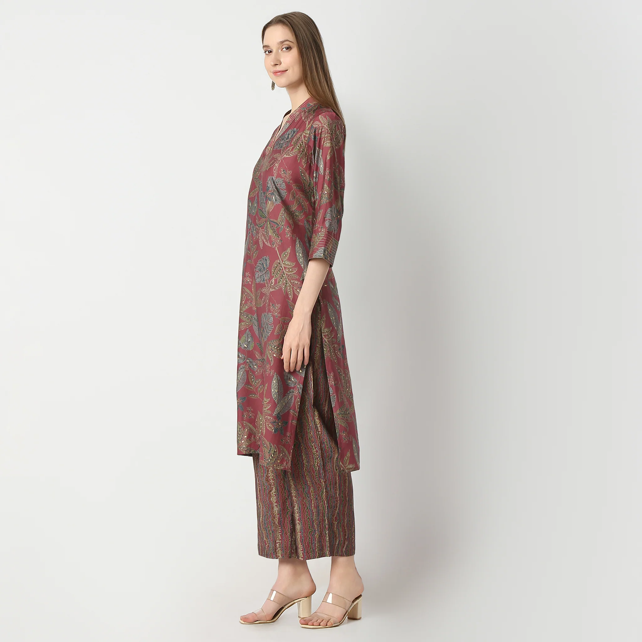 Printed V-Neck Straight Kurta With Pant Set - Image 5