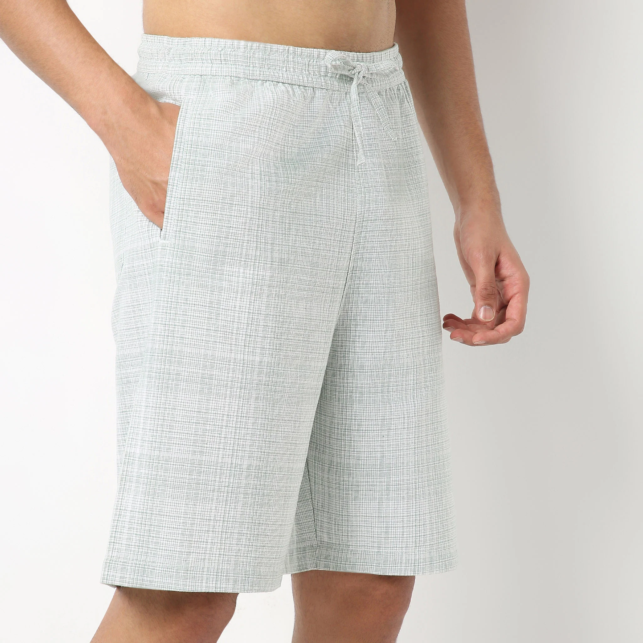 Above Knee Solid Yarn Dyed Textured Pull-On Mood Shorts - Image 4