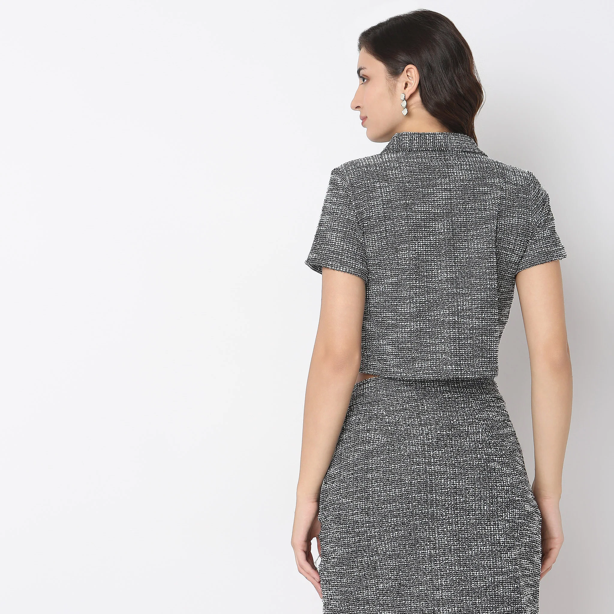 Regular Fit Solid Crop Top - Image 3