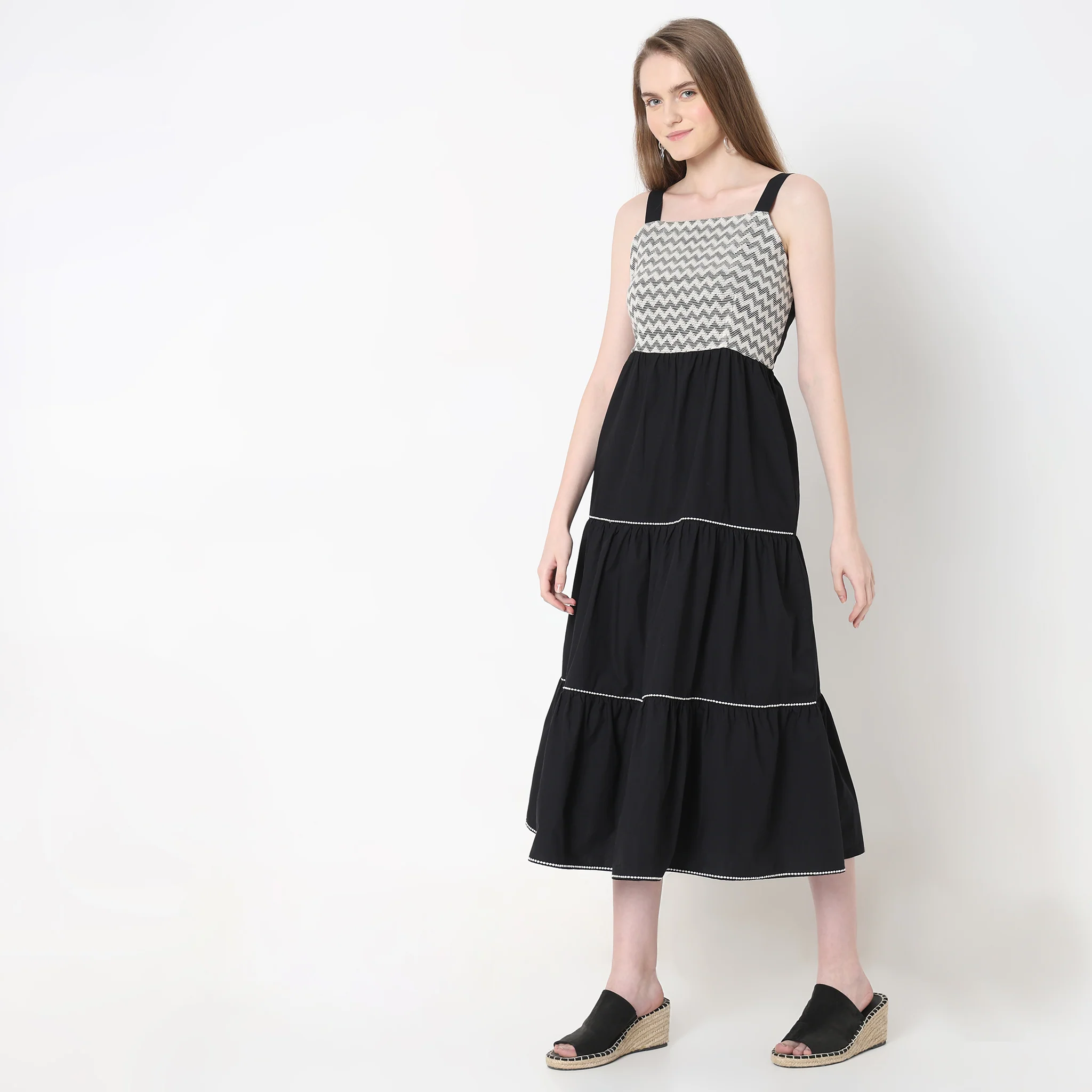 Regular Fit Solid Dress - Image 6